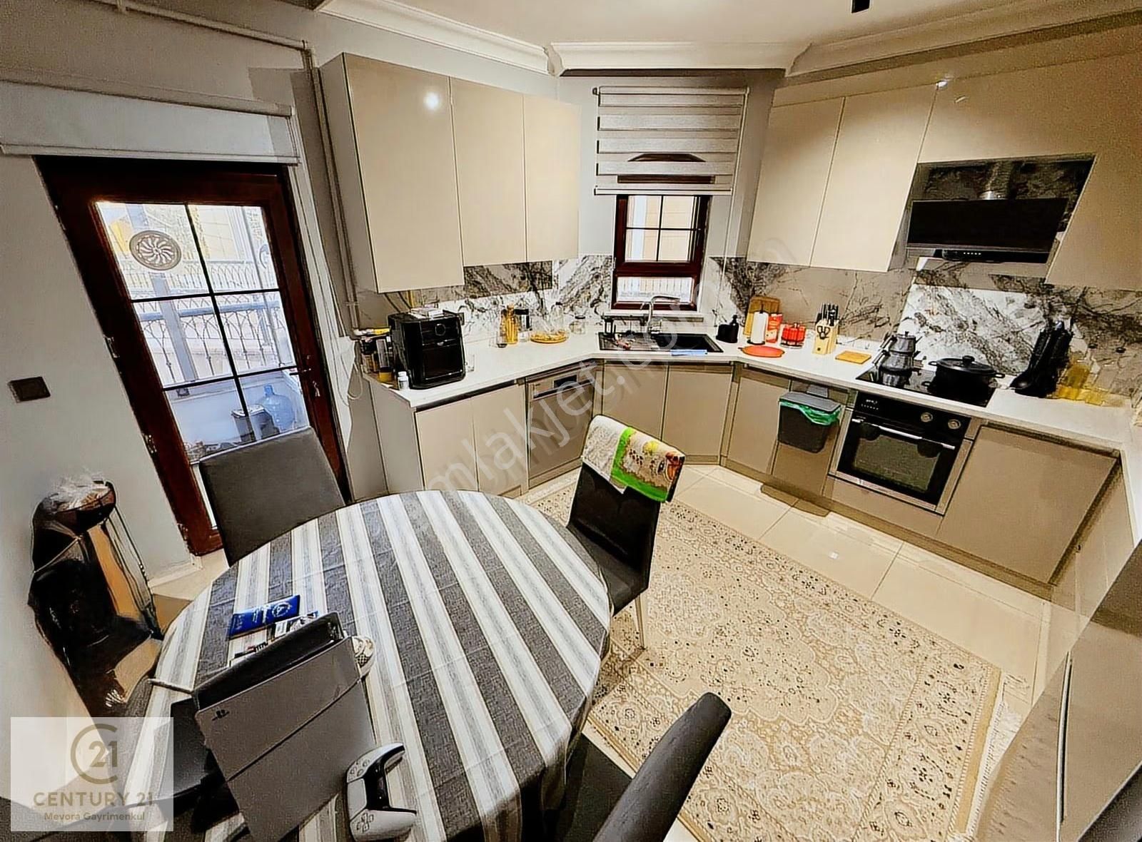 Okullar Bölgesinde Site İçerisinde Yenilenmiş Yapılı 3+1 Daire - Görsel 13