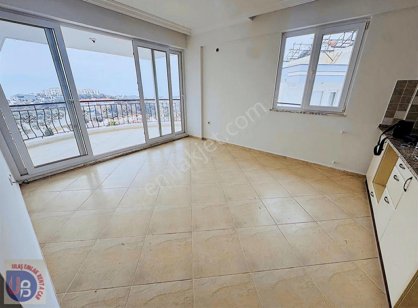 Kuşadası Full Deniz Manzaralı 2+1 Merkezi Konum Daire - Görsel 24