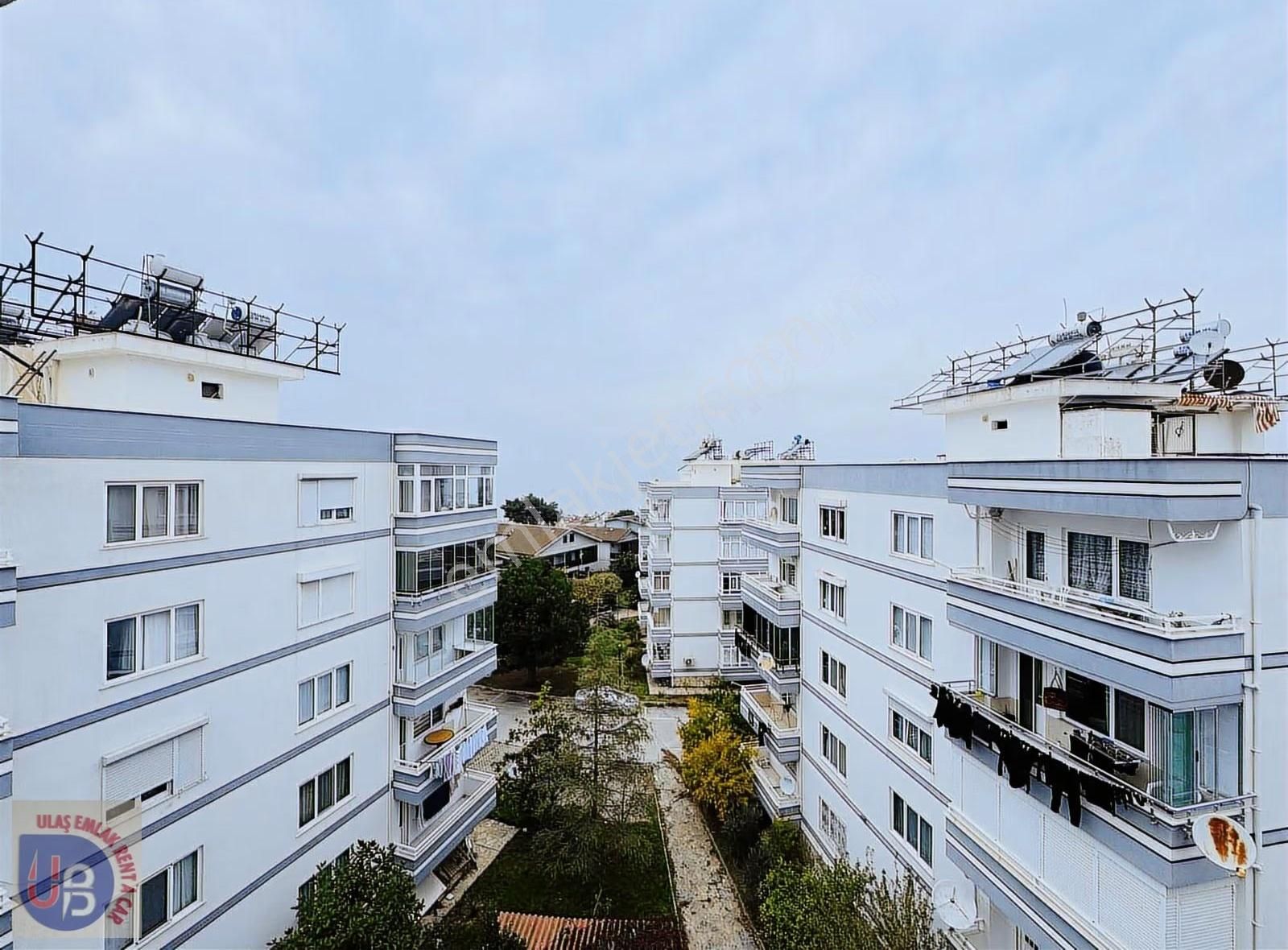 Kuşadası Full Deniz Manzaralı 2+1 Merkezi Konum Daire - Görsel 14