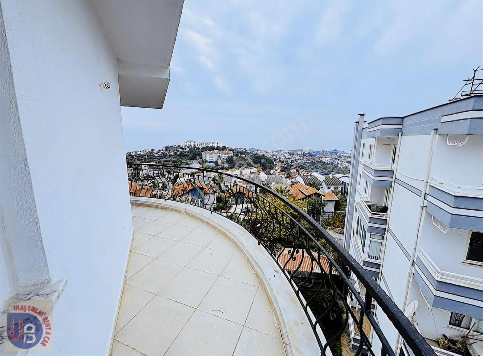 Kuşadası Full Deniz Manzaralı 2+1 Merkezi Konum Daire - Görsel 17