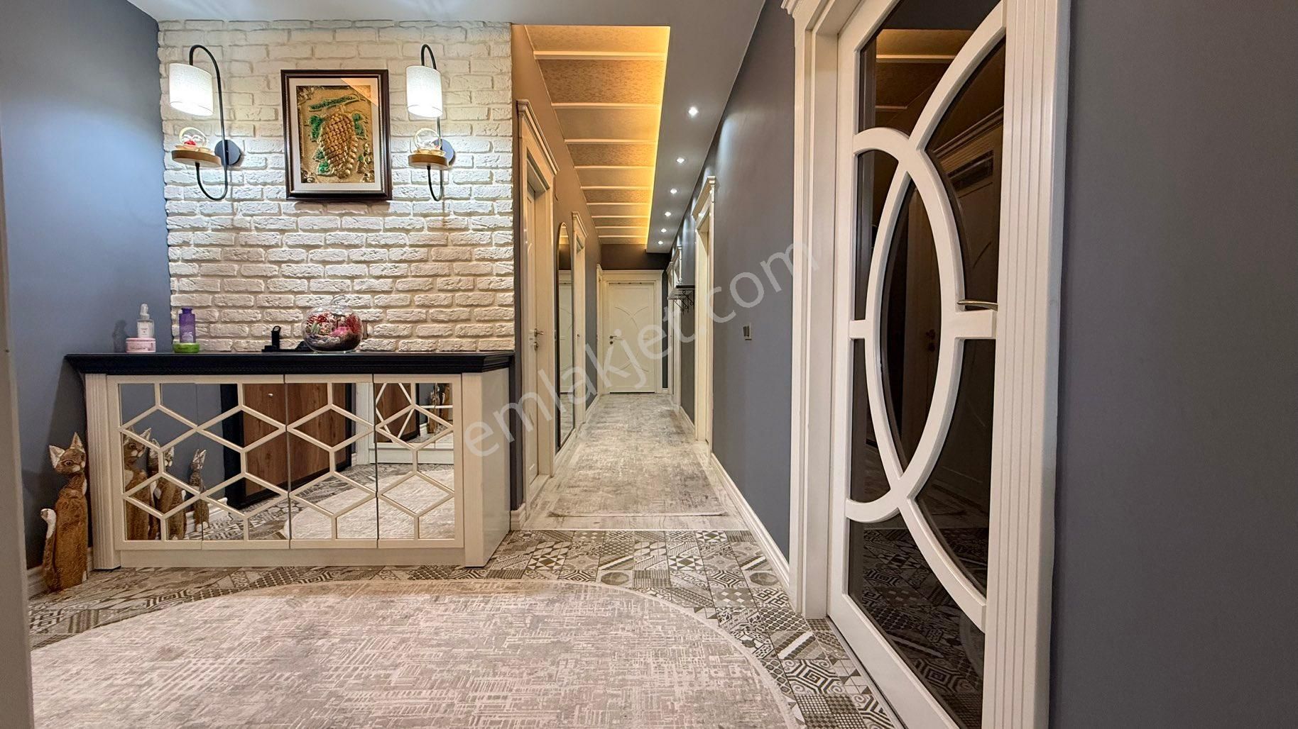 Sahibinden 5+1 Özel Tasarım Ultra Lüks Havuz Kiler Cam Balkon - Görsel 14