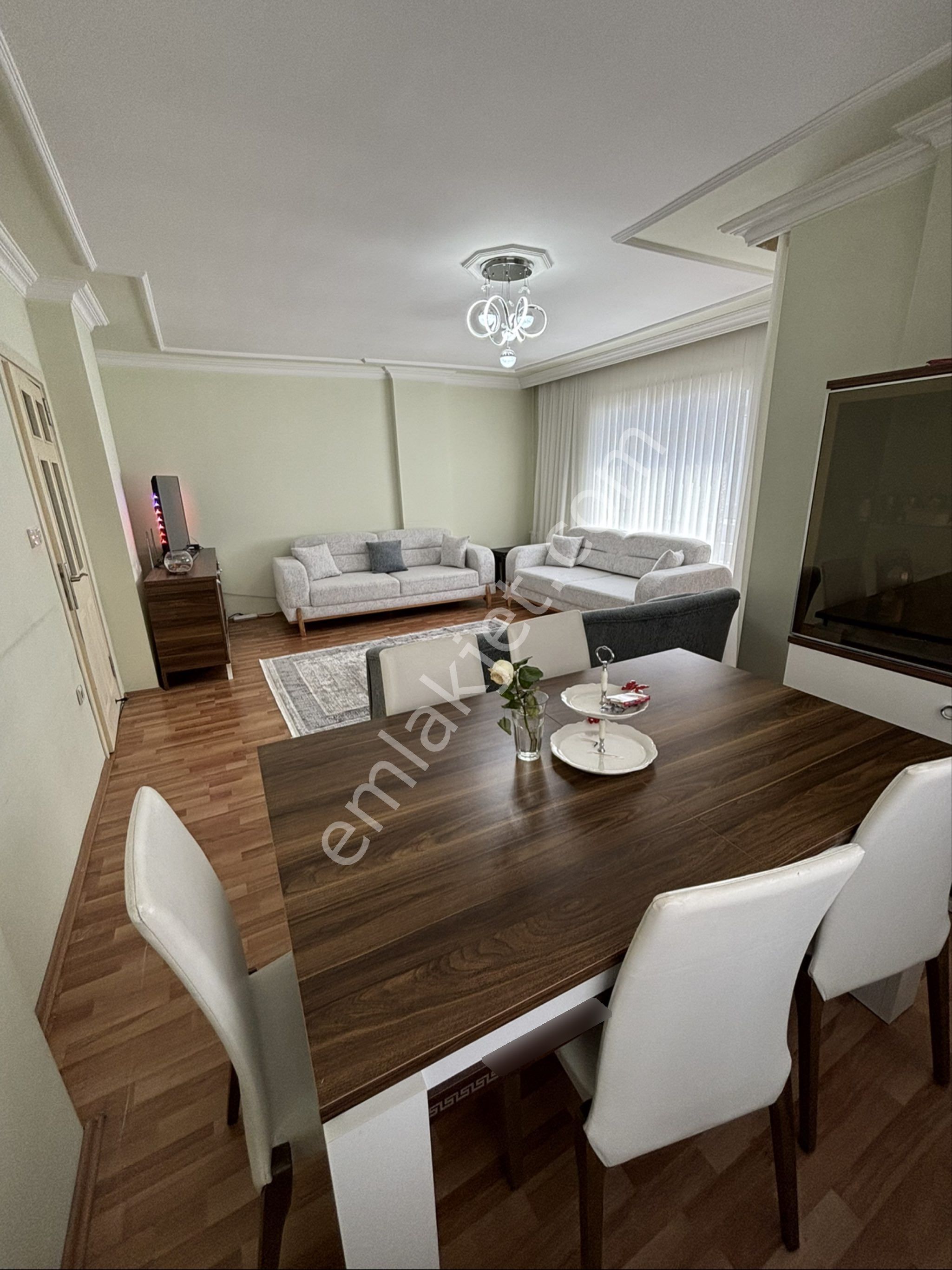 Toplu Taşıma Ve Tüm İhtiyaçlara Yakın, Ferah 2+1 Kiralık Daire - Görsel 3