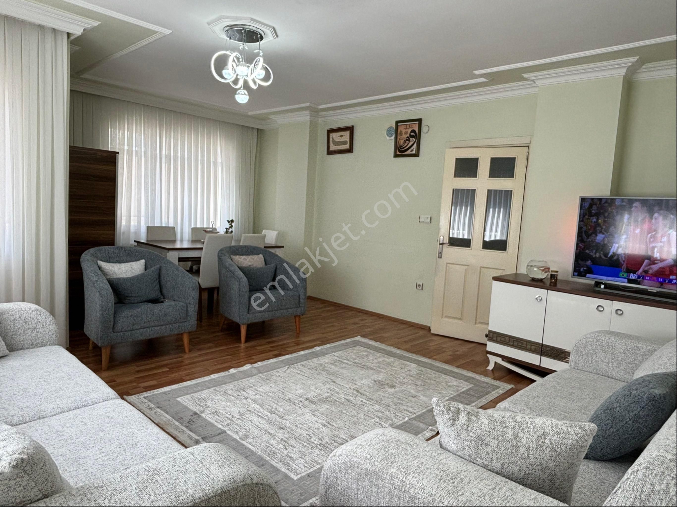 Toplu Taşıma Ve Tüm İhtiyaçlara Yakın, Ferah 2+1 Kiralık Daire - Görsel 5