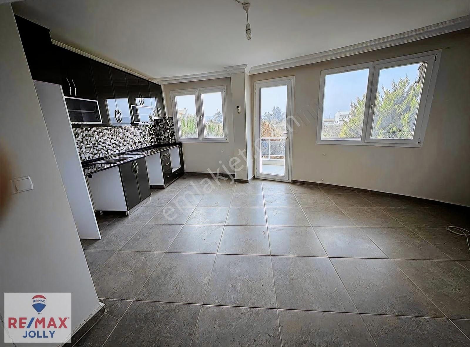 Seferihisar Sığacık Da Satılık Deniz Manzaralı 2+1 Daire !! - Görsel 14