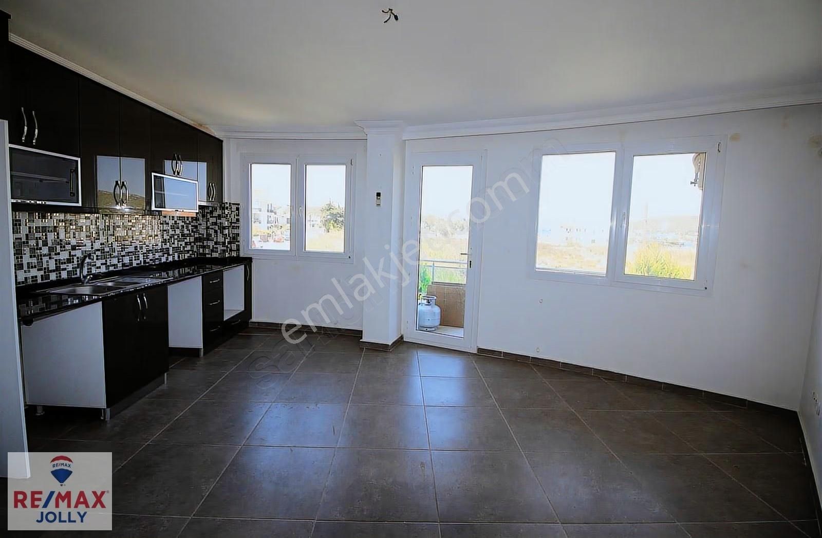 Seferihisar Sığacık Da Satılık Deniz Manzaralı 2+1 Daire !! - Görsel 9