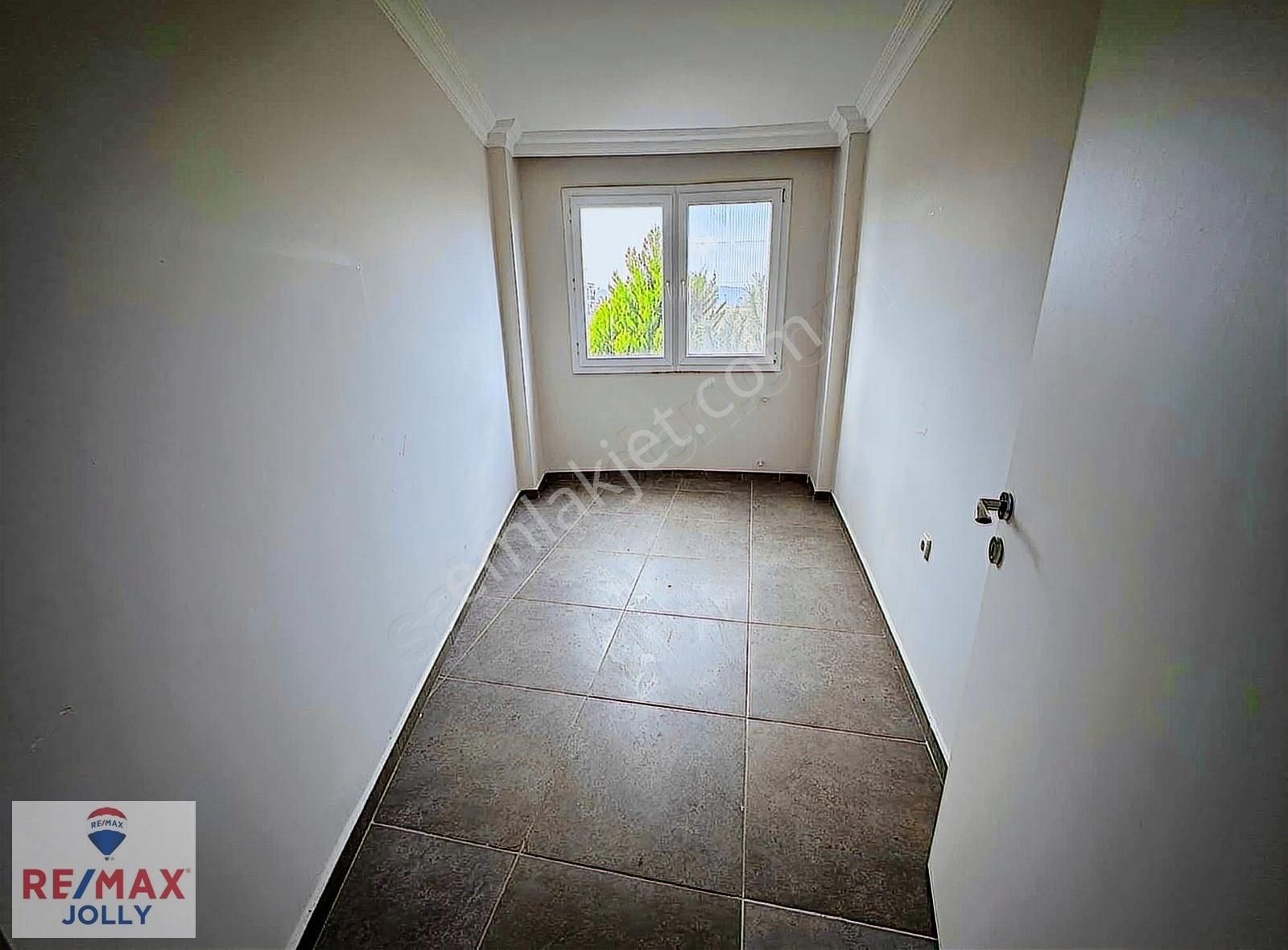 Seferihisar Sığacık Da Satılık Deniz Manzaralı 2+1 Daire !! - Görsel 2