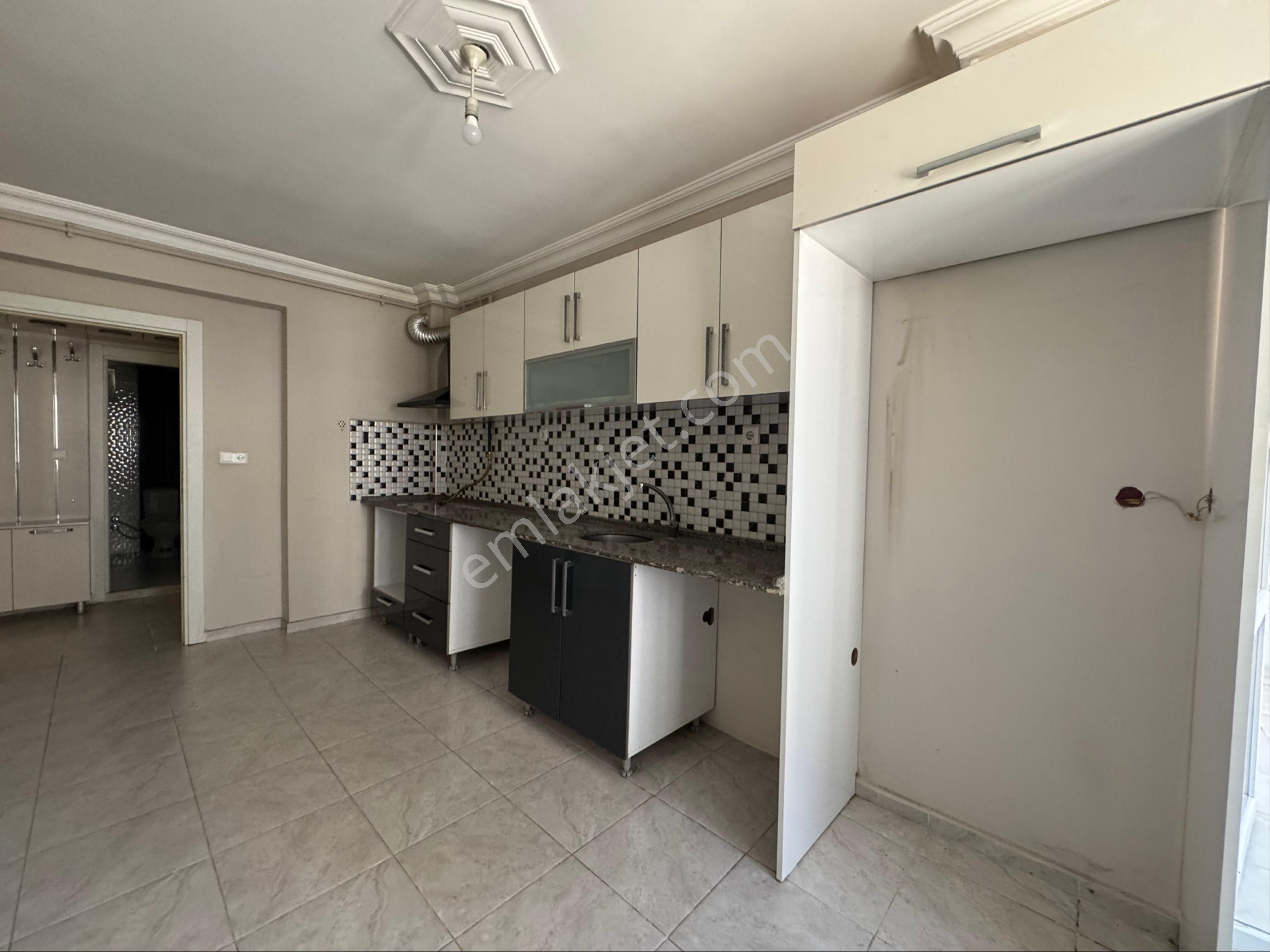 Conker İnşaat Emlak’tan Sütlüce Mahallesi 2+1 Çift Balkonlu Kiralık Daire