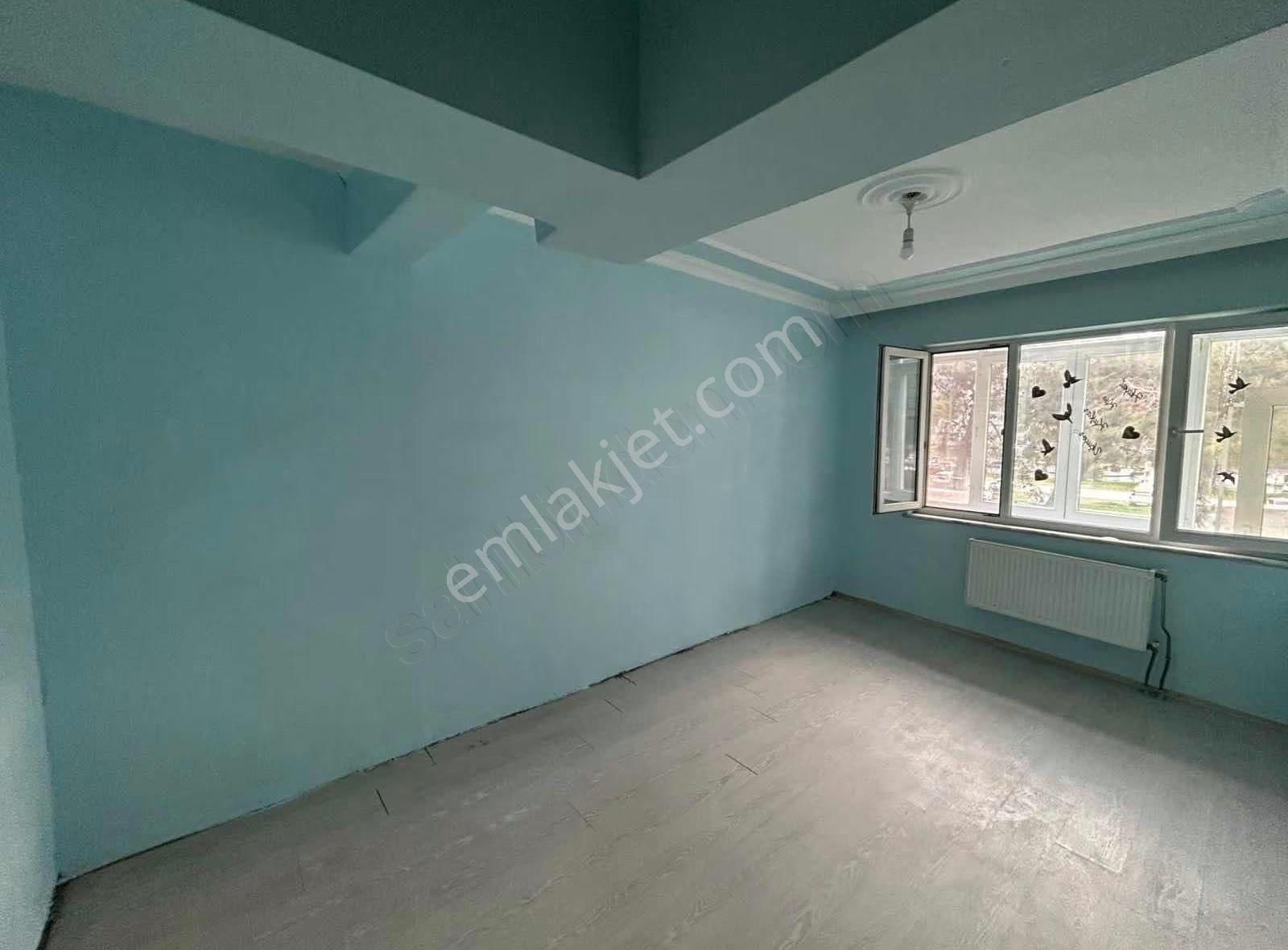 Loft Gayrimenkulden Cuma Pazarı Yakın 1+1 Kiralık Daire - Görsel 13