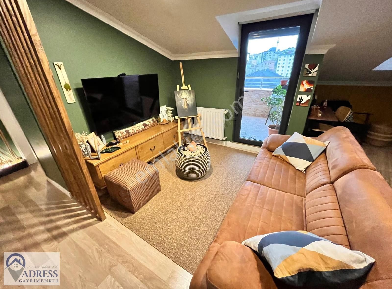 Çekmeköy Mimar Sinan Mah. Özel Dekore Edilmiş Dubleks Daire - Görsel 15