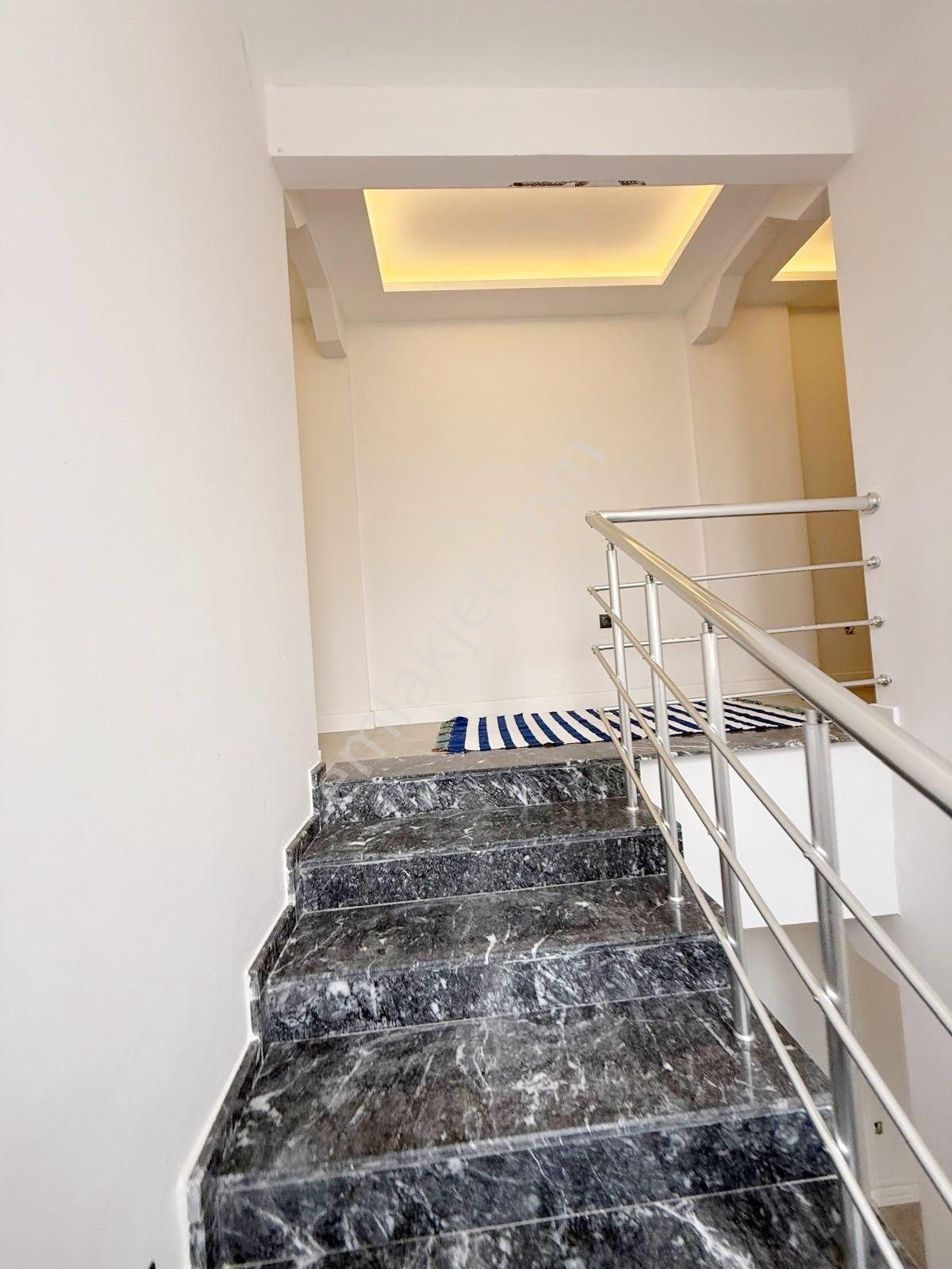 Soğucak Özel Havuzlu 4+1 Eşyalı - Görsel 21