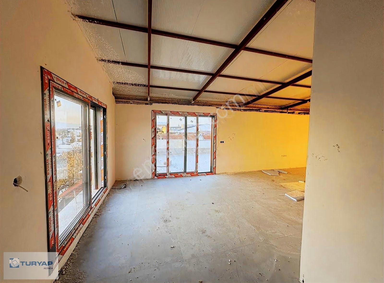 İzmir Şakranda Denize Sıfır Tripleks Villa - Görsel 18