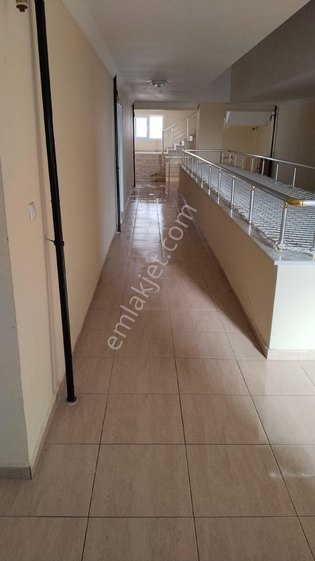 Berkay Emlaktan Yeşil Mahallede Kiralık 1+1 Daire - Görsel 11