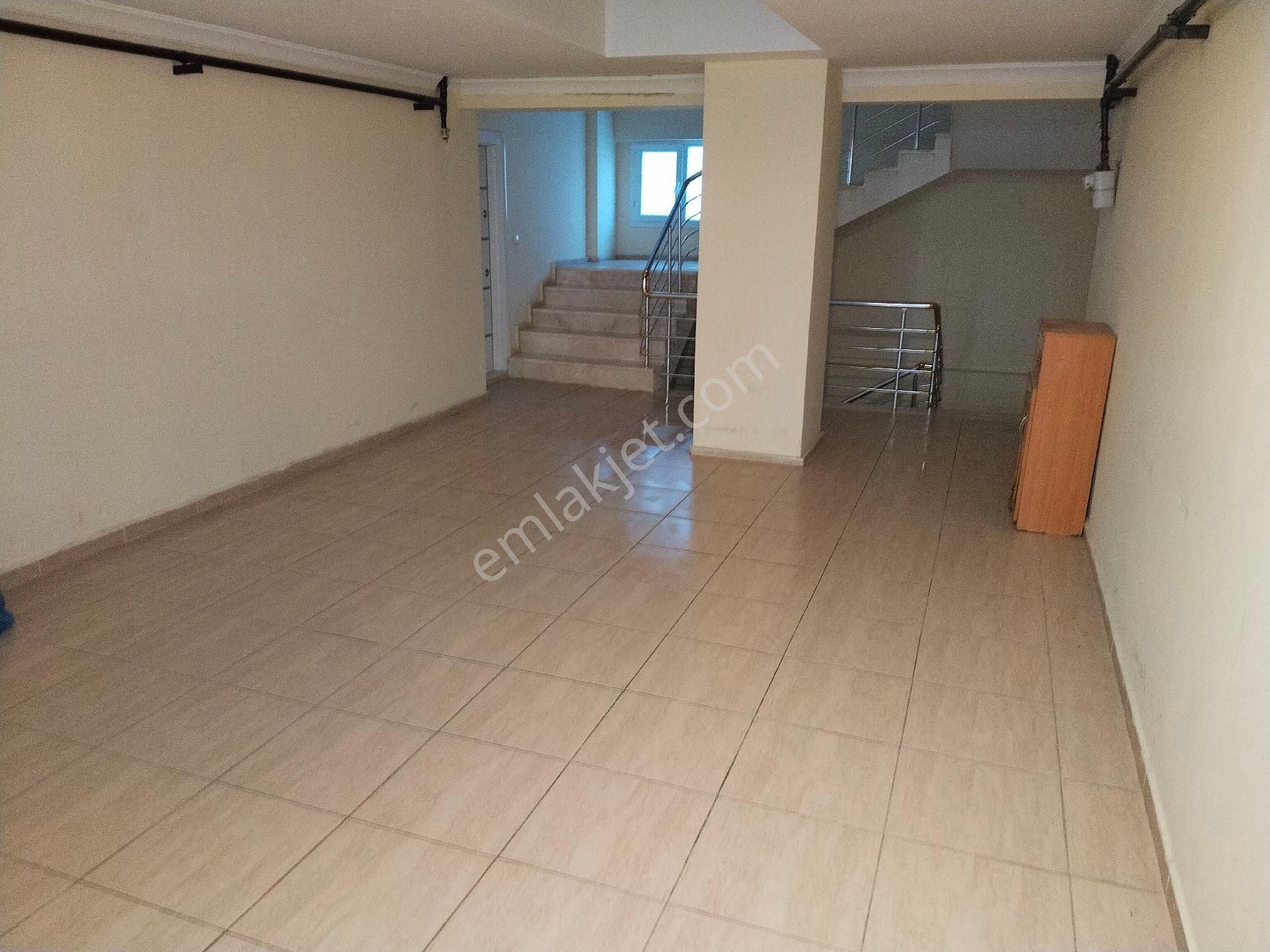 Berkay Emlaktan Yeşil Mahallede Kiralık 1+1 Daire - Görsel 12