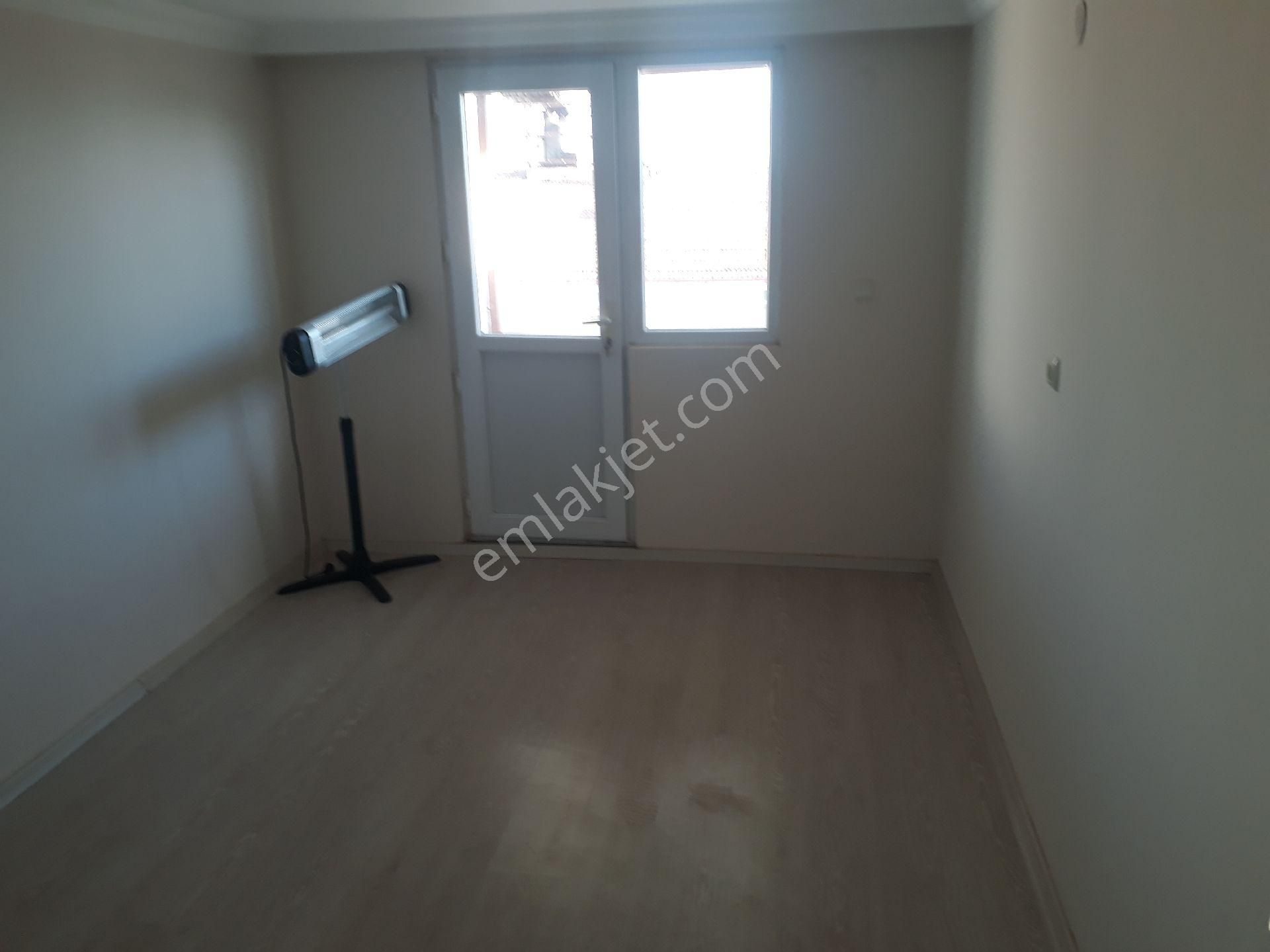 Berkay Emlaktan İsabeylide Satılık 1+1 - Görsel 12