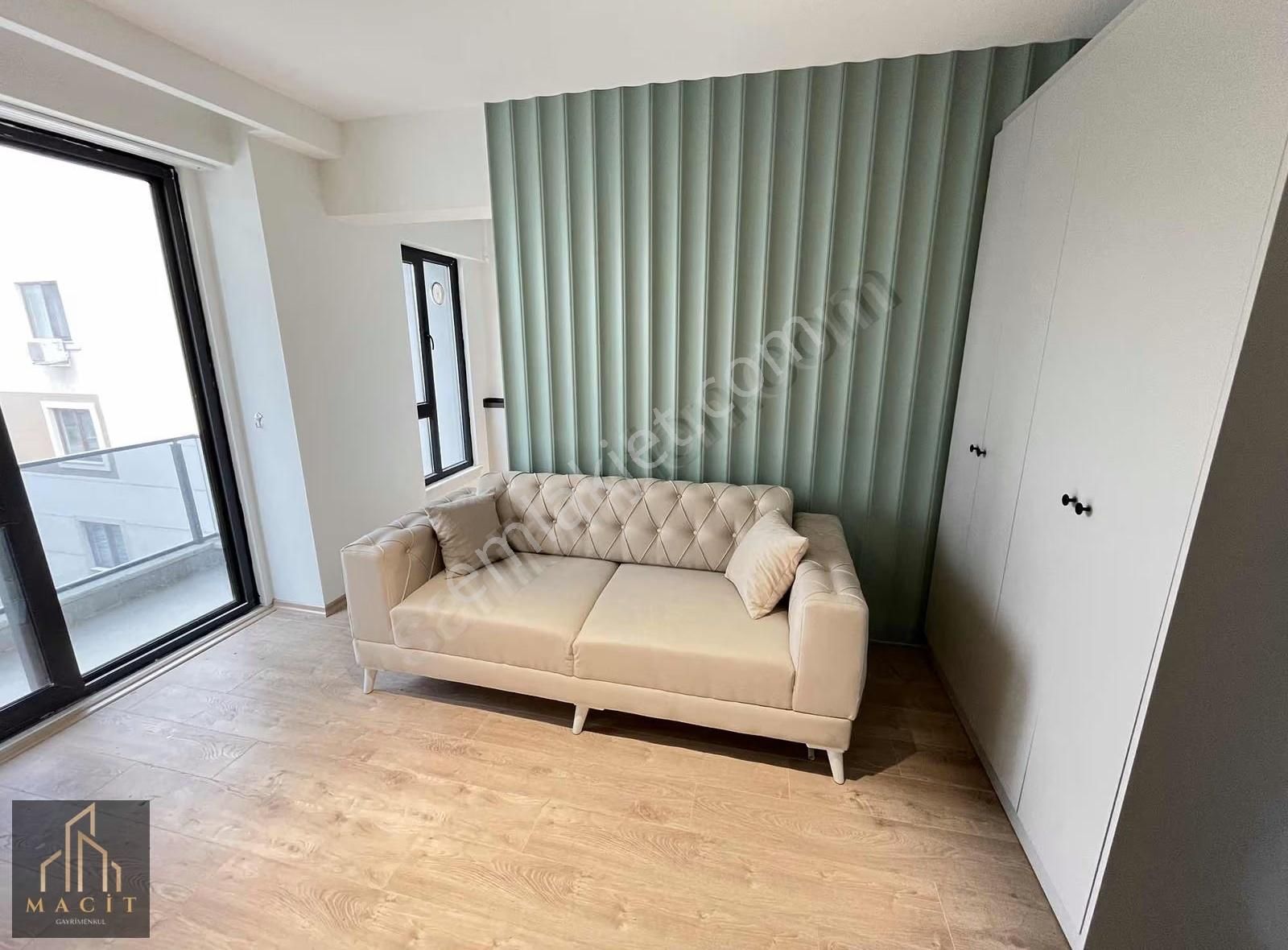 Macit'den Görükle'de Cadde Üzeri Sıfır 1+1 Eşyalı Arakat Daire - Görsel 25