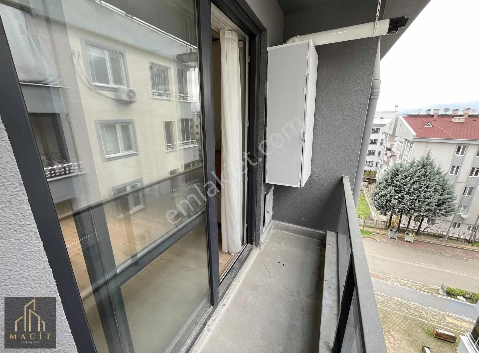 Macit'den Görükle'de Cadde Üzeri Sıfır 1+1 Eşyalı Arakat Daire - Görsel 9