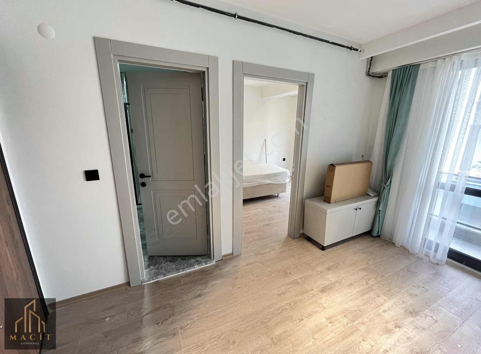 Macit'den Görükle'de Cadde Üzeri Sıfır 1+1 Eşyalı Arakat Daire - Görsel 18