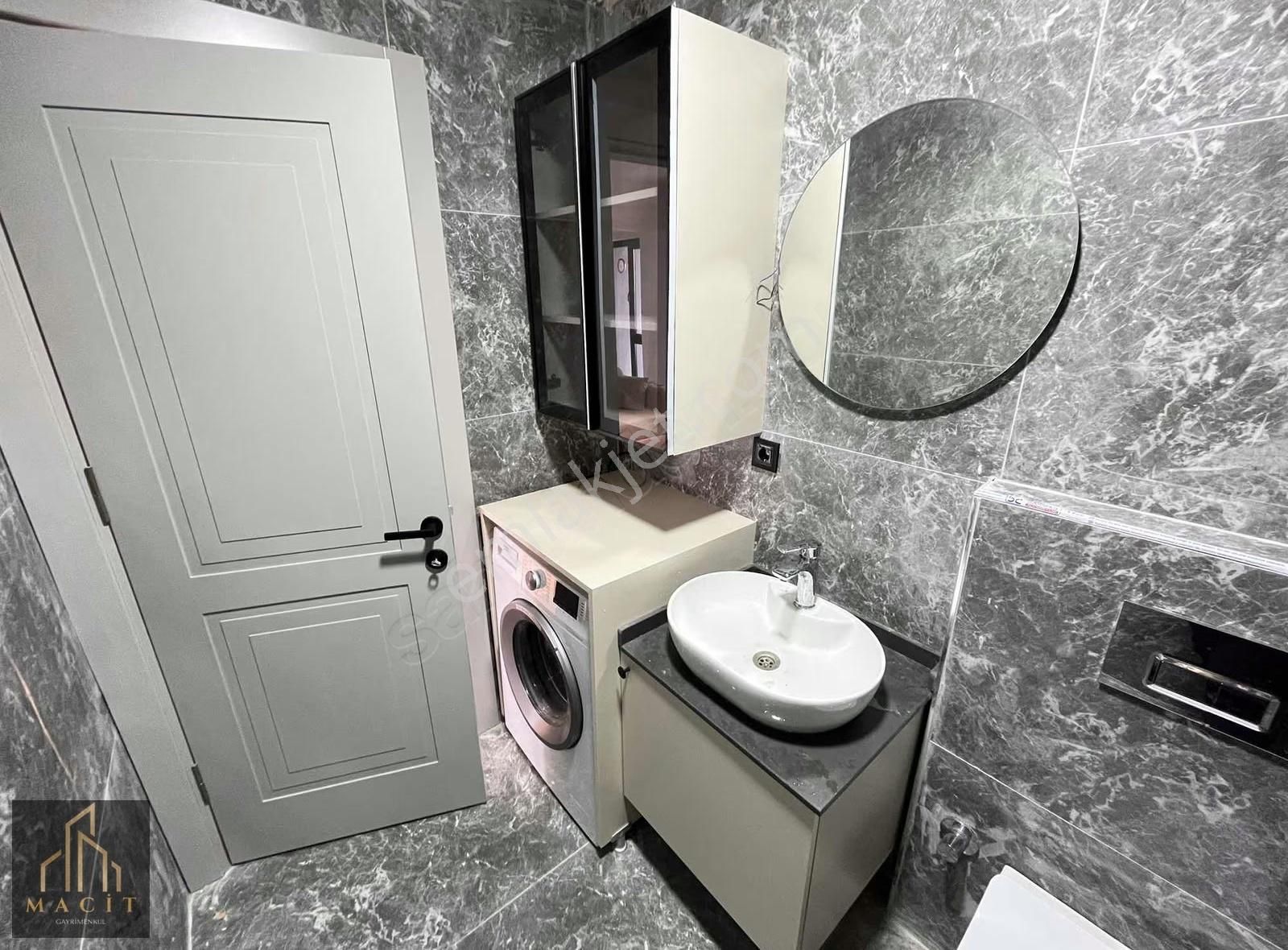 Macit'den Görükle'de Cadde Üzeri Sıfır 1+1 Eşyalı Arakat Daire - Görsel 16