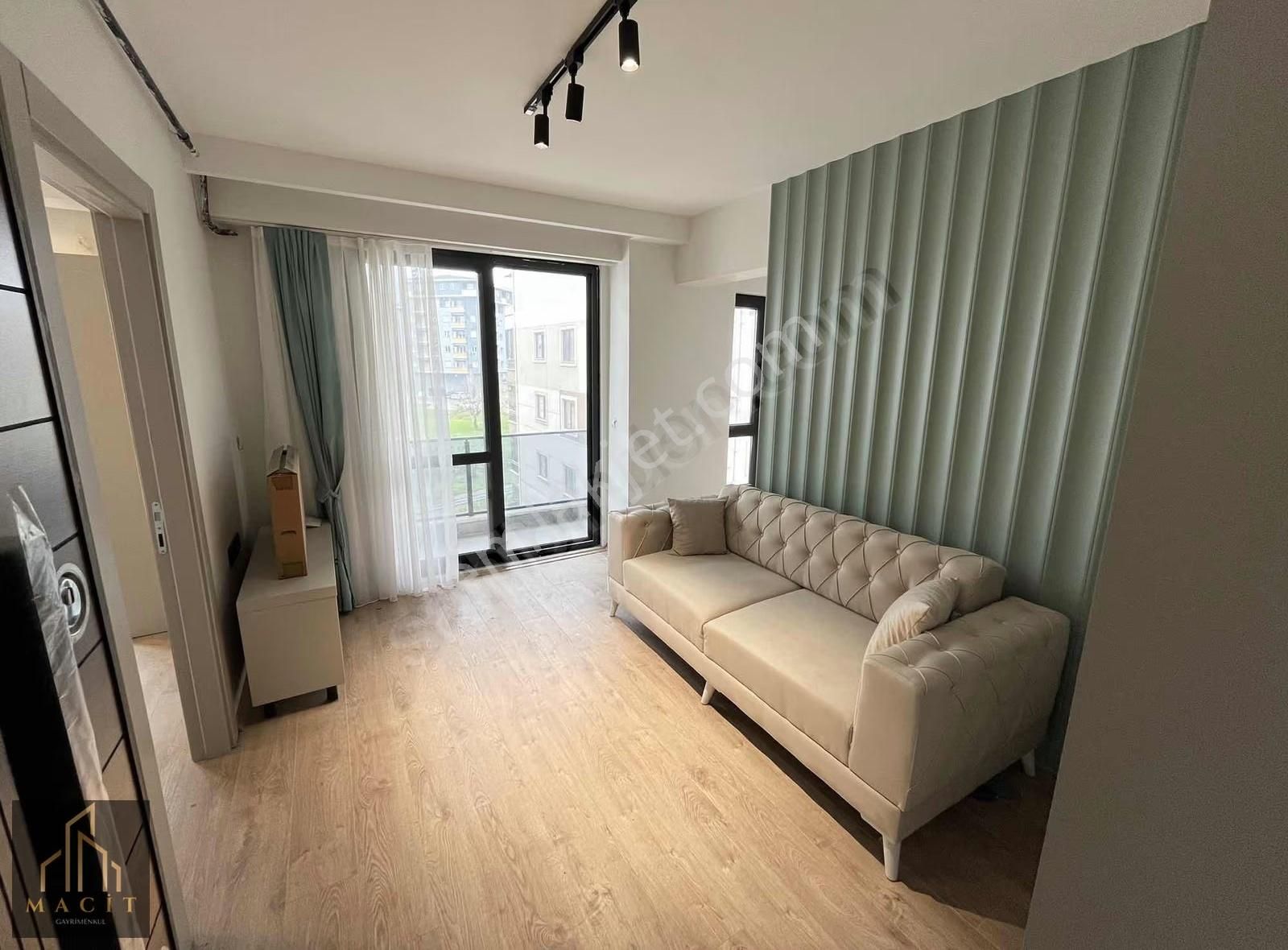 Macit'den Görükle'de Cadde Üzeri Sıfır 1+1 Eşyalı Arakat Daire - Görsel 35