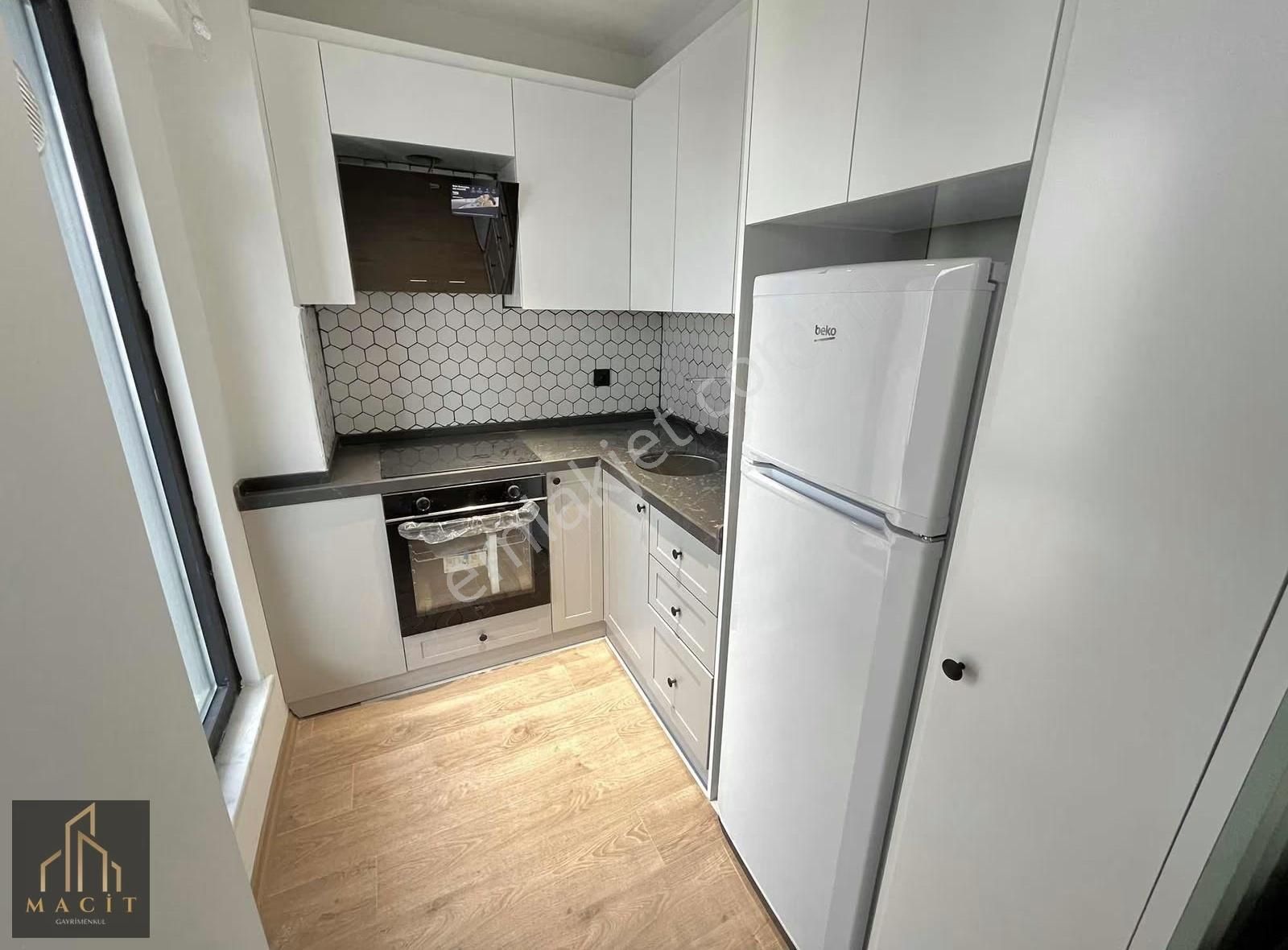 Macit'den Görükle'de Cadde Üzeri Sıfır 1+1 Eşyalı Arakat Daire - Görsel 7