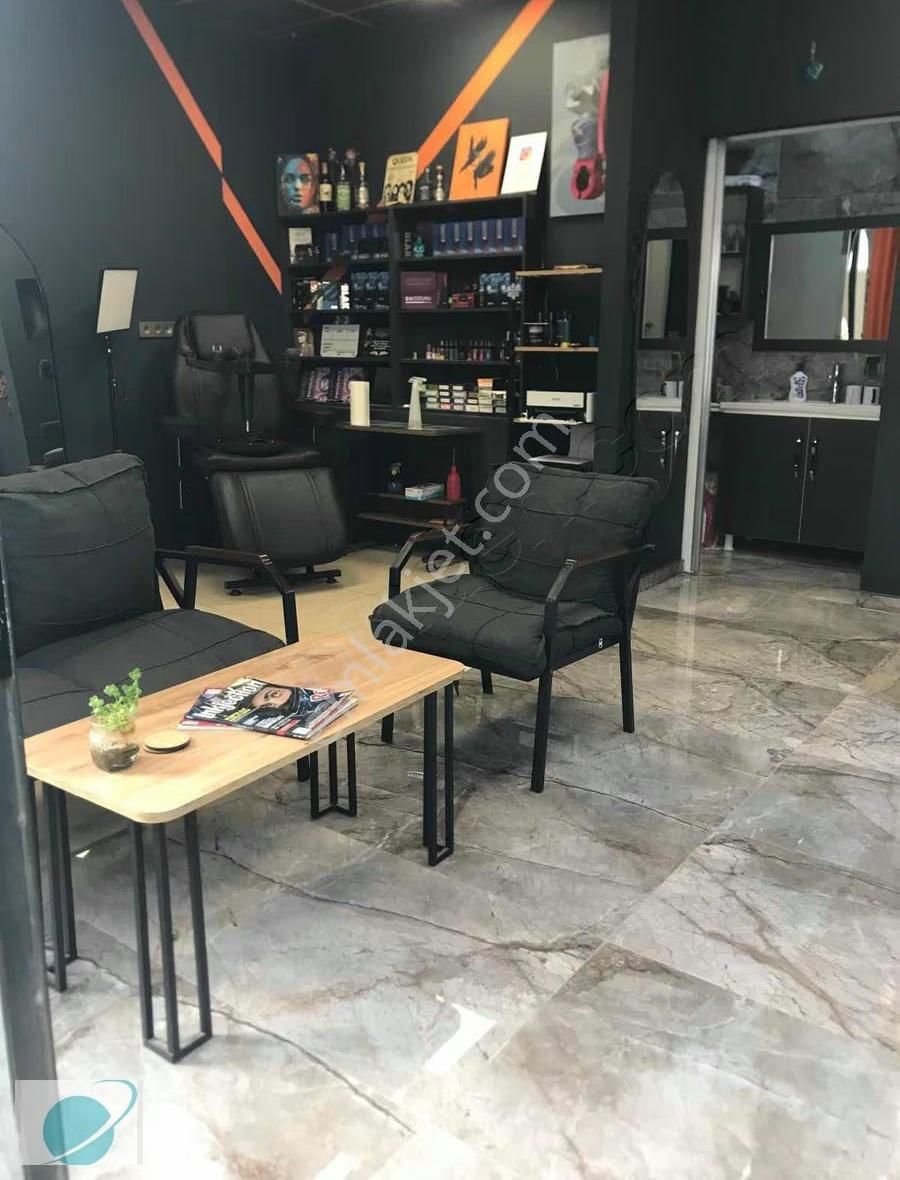 Karşıyaka Bostanlı Yıllar Sokağın Da Kiralık Dükkan - Görsel 9