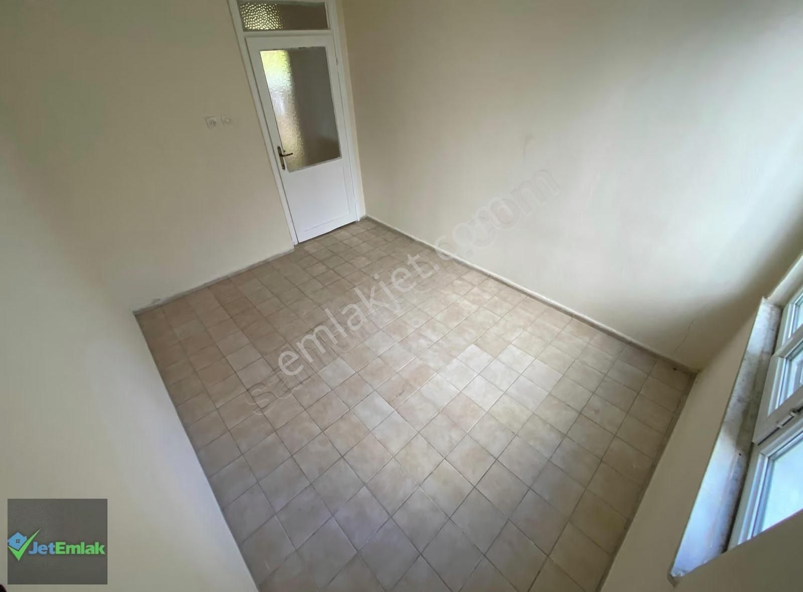 Akçay Merkezde Yüksek Giriş Öncephe Geniş Balkonlu Kiralık Daire - Görsel 18