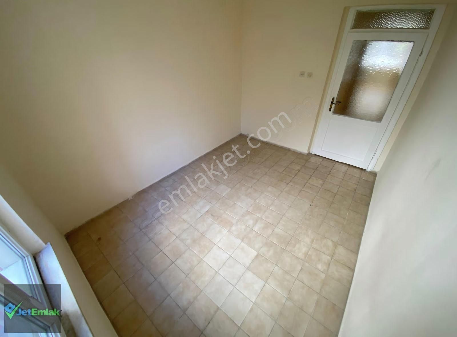 Akçay Merkezde Yüksek Giriş Öncephe Geniş Balkonlu Kiralık Daire - Görsel 19