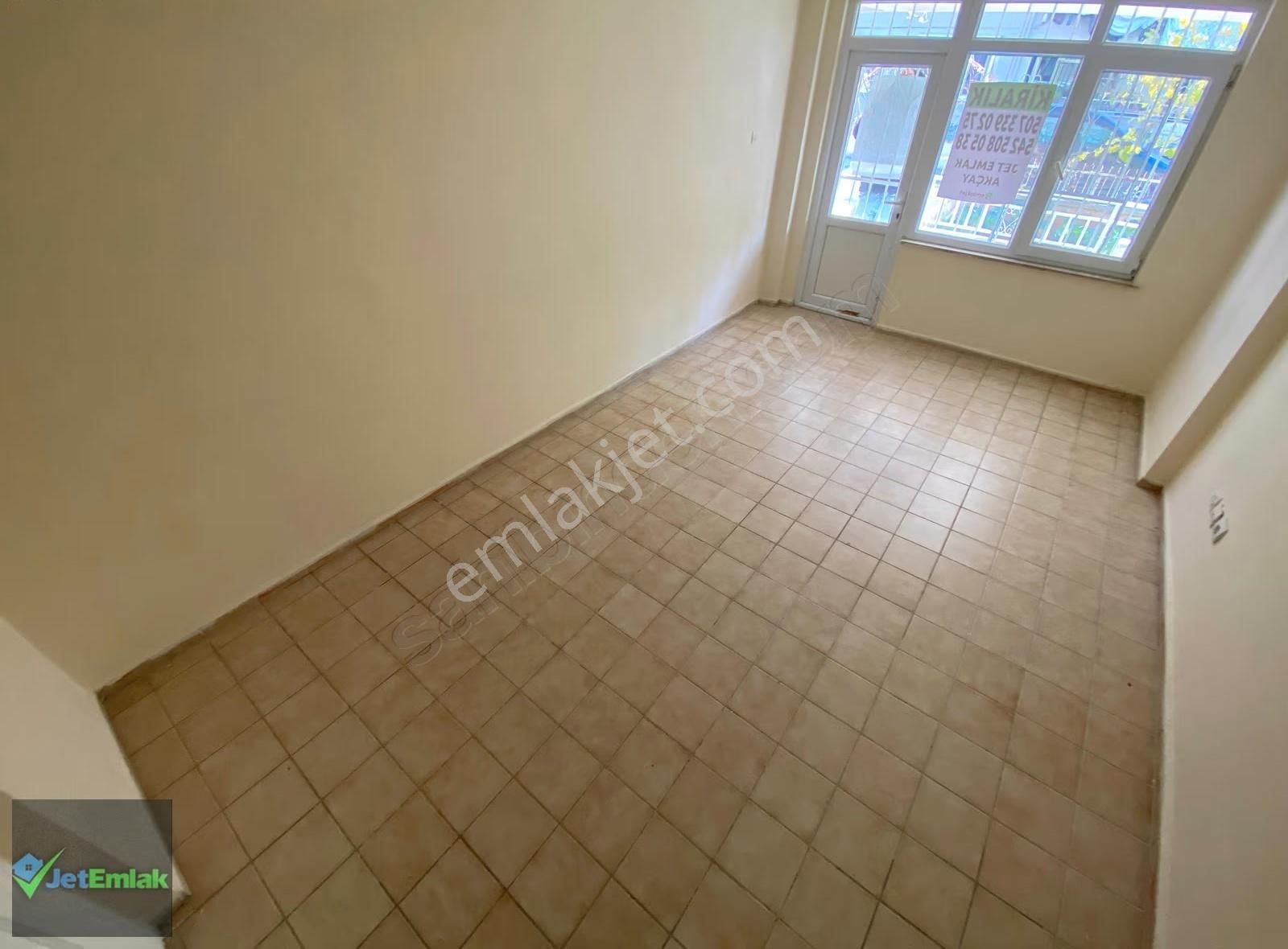 Akçay Merkezde Yüksek Giriş Öncephe Geniş Balkonlu Kiralık Daire - Görsel 14