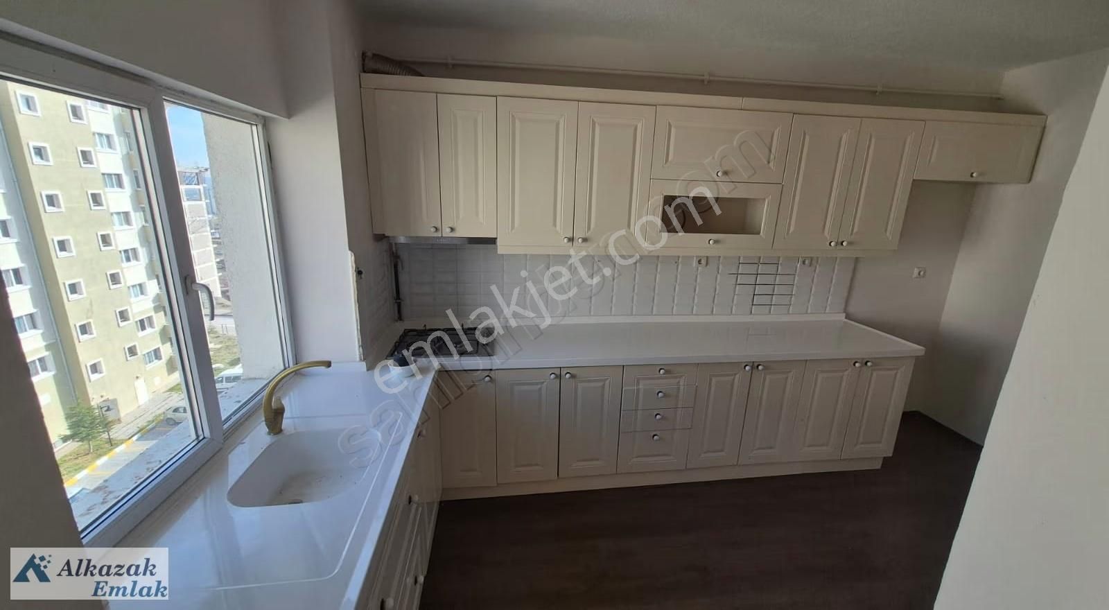 Yapracık Tokide Satılık Y Tipi Boş Oturuma Hazır 3+1 Daire - Görsel 15