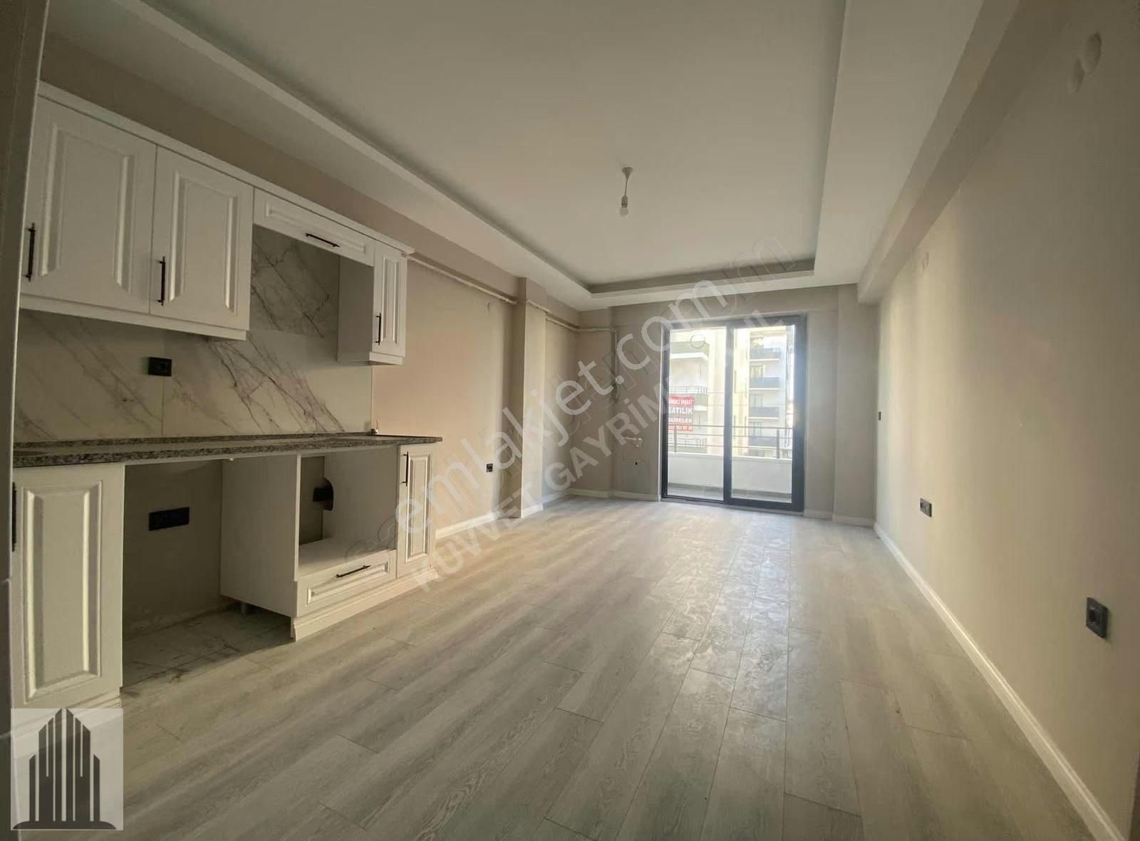 Kuvvet'ten Toplukonuta 2. Parsel Geniş Ve Ferah Ara Kat 1+1!