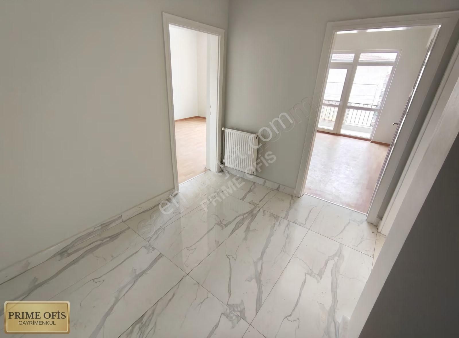 Metroya Yakın, Köşe Başında, Ara Kat Manzaralı Satılık 3+1 Daire - Görsel 2