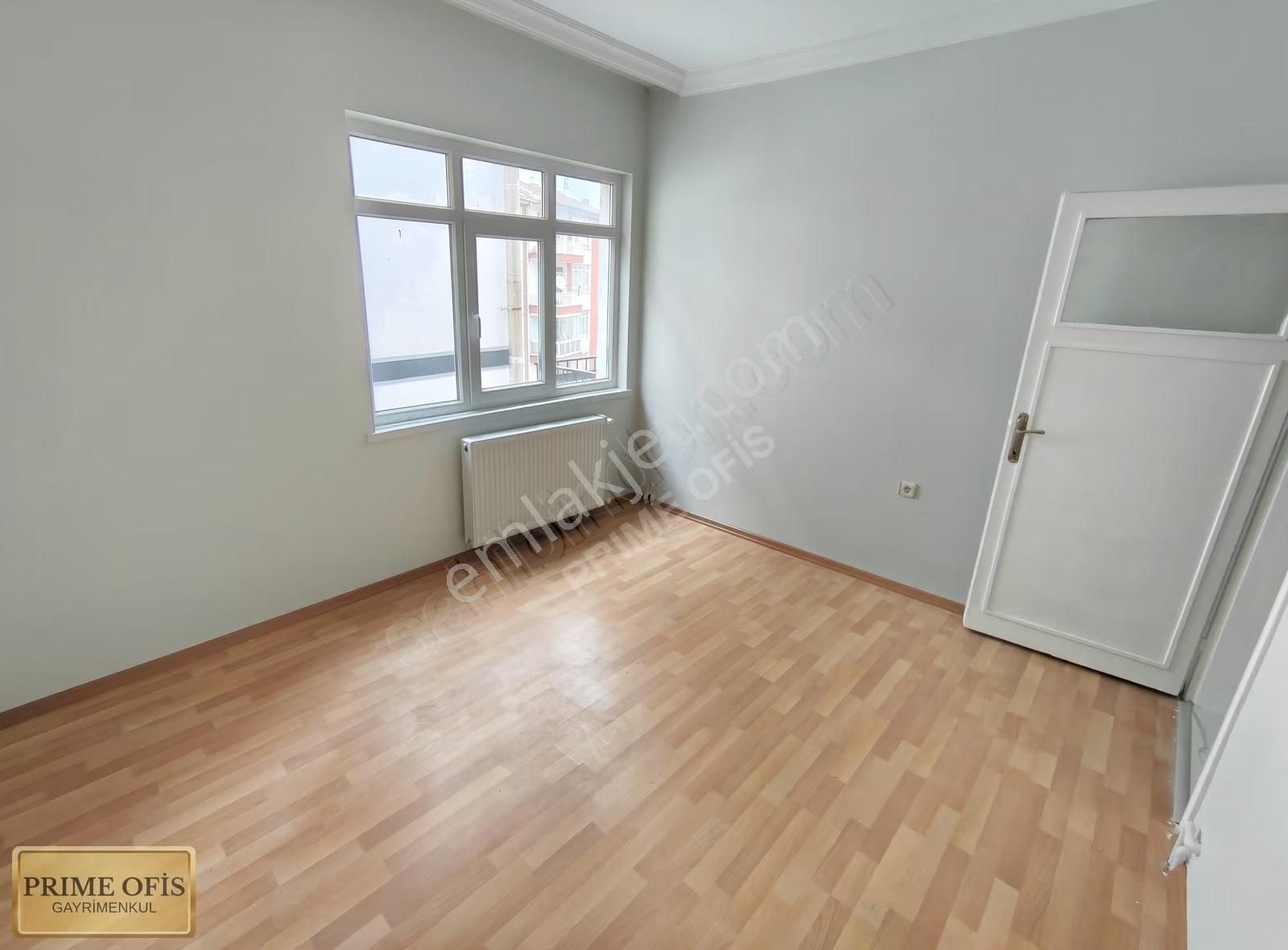 Metroya Yakın, Köşe Başında, Ara Kat Manzaralı Satılık 3+1 Daire - Görsel 3