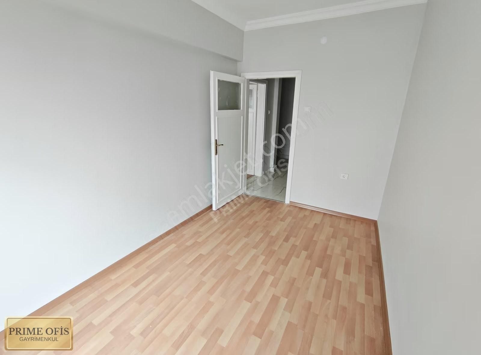 Metroya Yakın, Köşe Başında, Ara Kat Manzaralı Satılık 3+1 Daire - Görsel 7