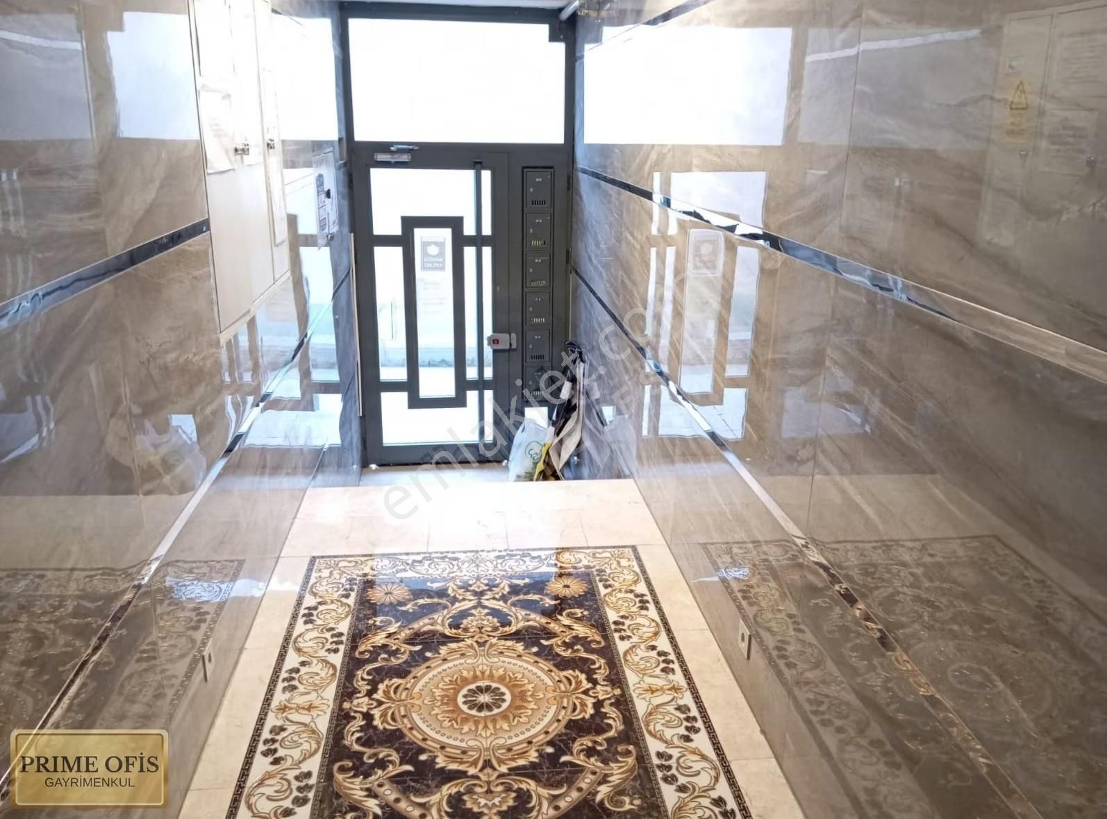 Gazi Mah.de Merkezi Konumda İçi Yapılı Kiralık Lüks 1+1 Daire - Görsel 8