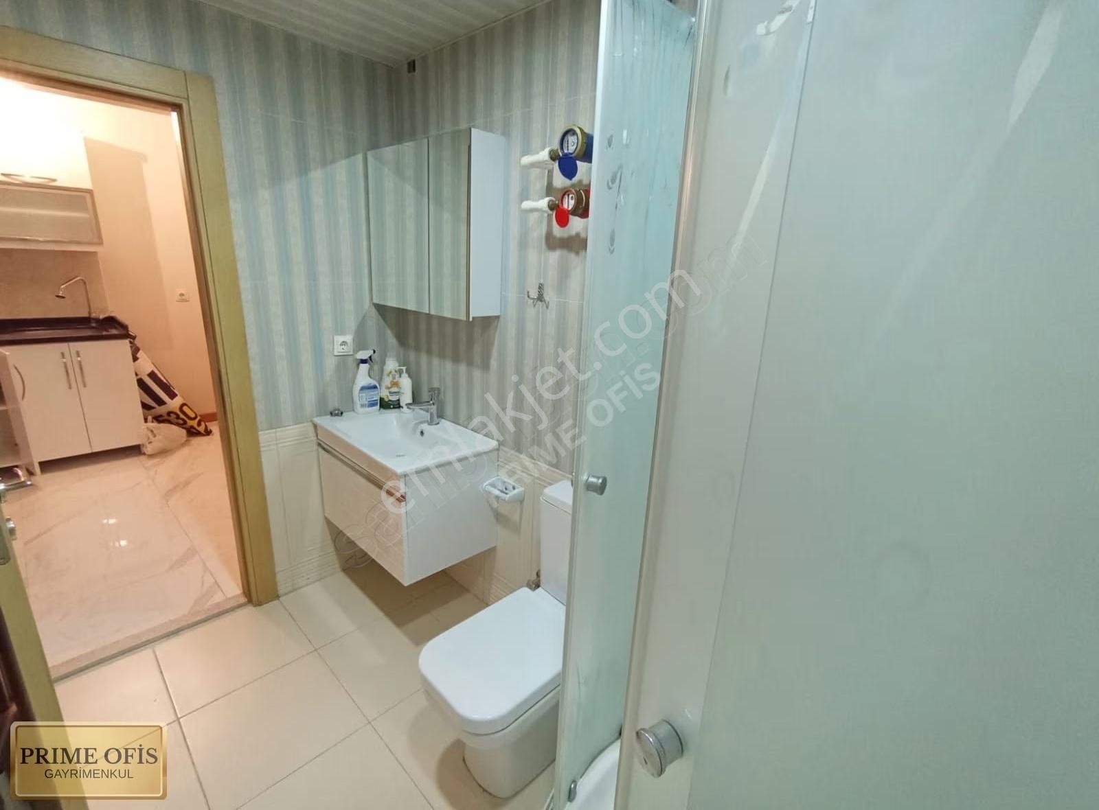 Gazi Mah.de Merkezi Konumda İçi Yapılı Kiralık Lüks 1+1 Daire - Görsel 14