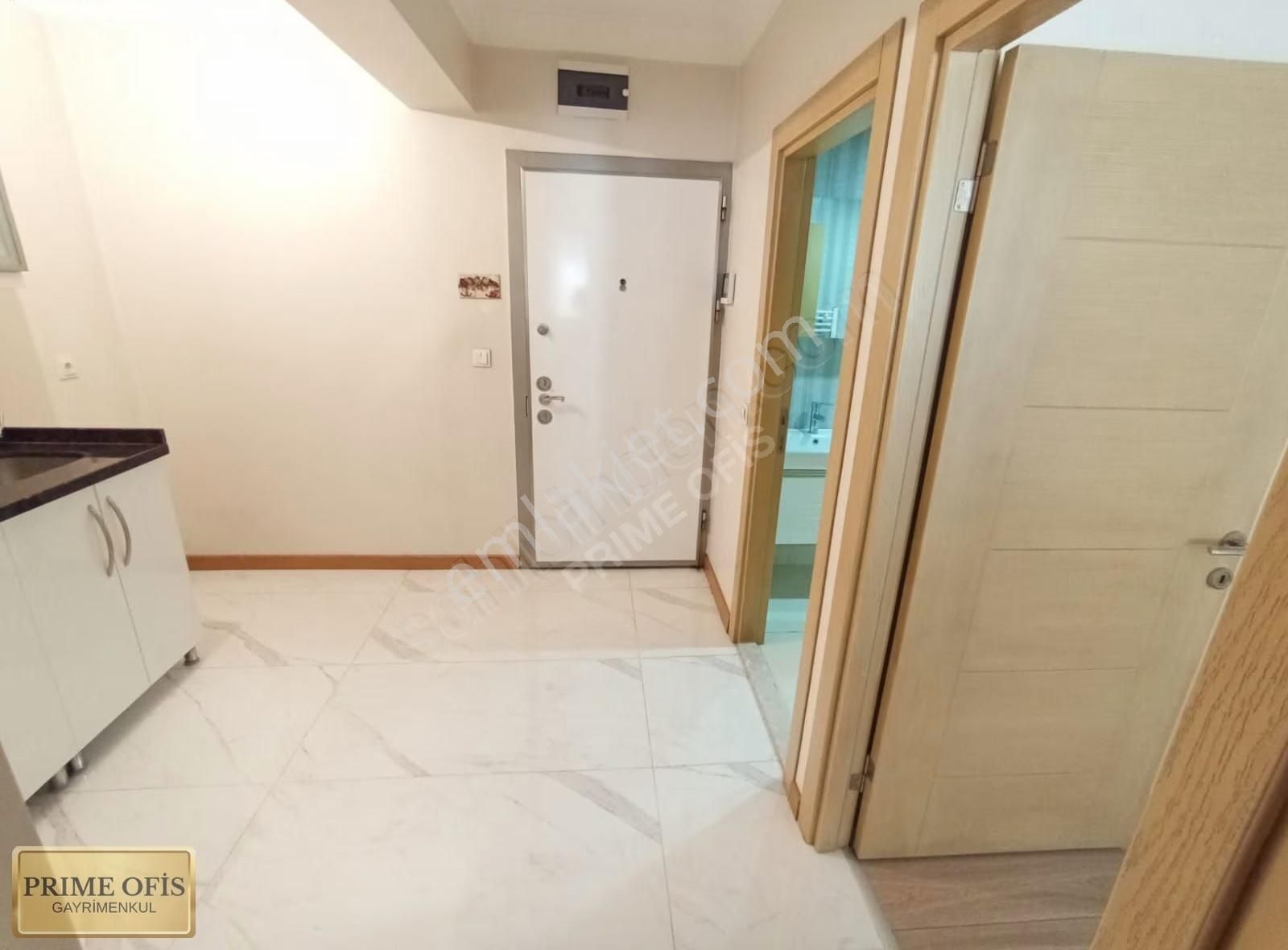 Gazi Mah.de Merkezi Konumda İçi Yapılı Kiralık Lüks 1+1 Daire - Görsel 7