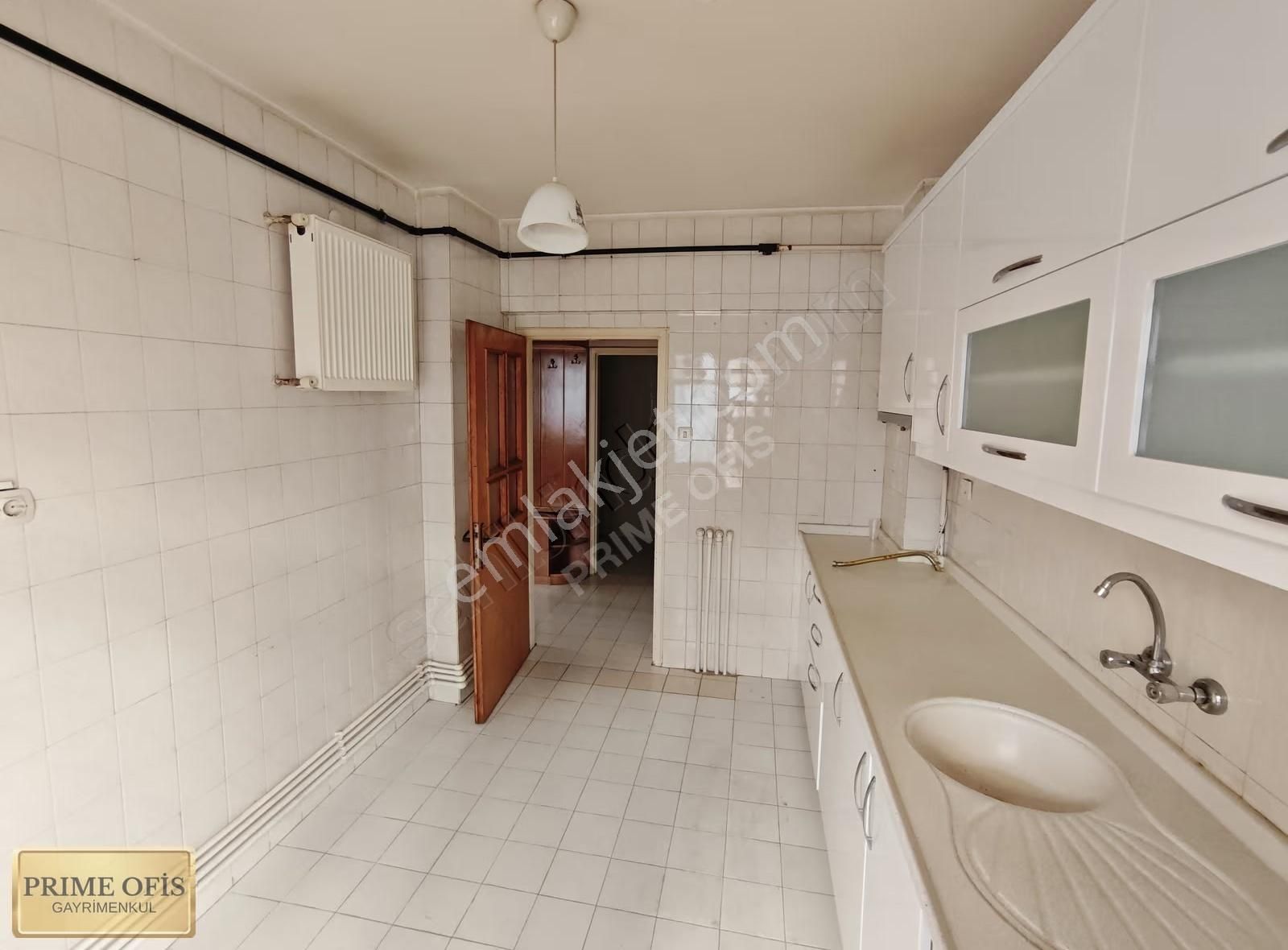 İncirli Kara Elmas Caddesinde Manzaralı Geniş Satılık 3+1 Daire - Görsel 43