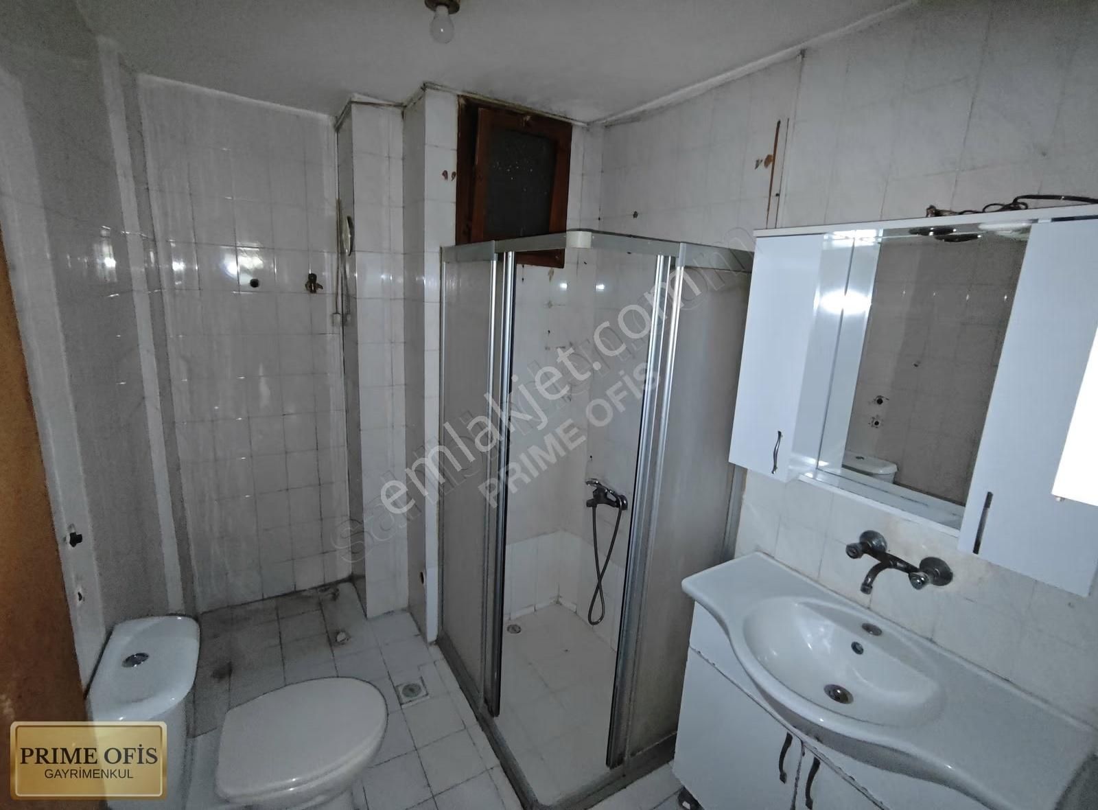 İncirli Kara Elmas Caddesinde Manzaralı Geniş Satılık 3+1 Daire - Görsel 7