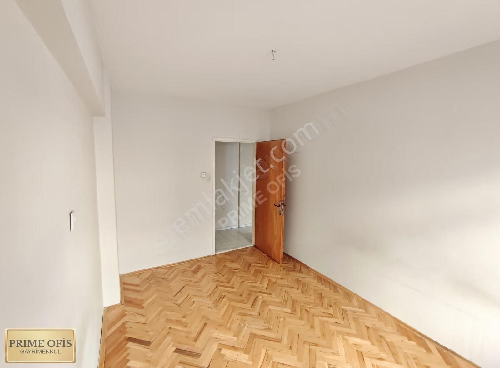 İncirli Kara Elmas Caddesinde Manzaralı Geniş Satılık 3+1 Daire - Görsel 14