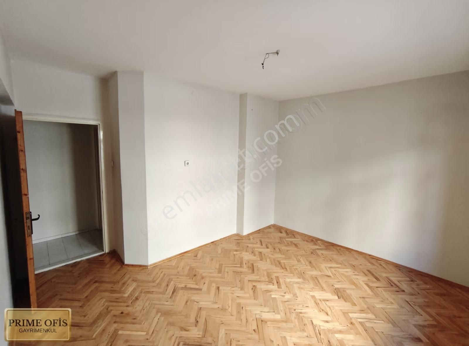 İncirli Kara Elmas Caddesinde Manzaralı Geniş Satılık 3+1 Daire - Görsel 16