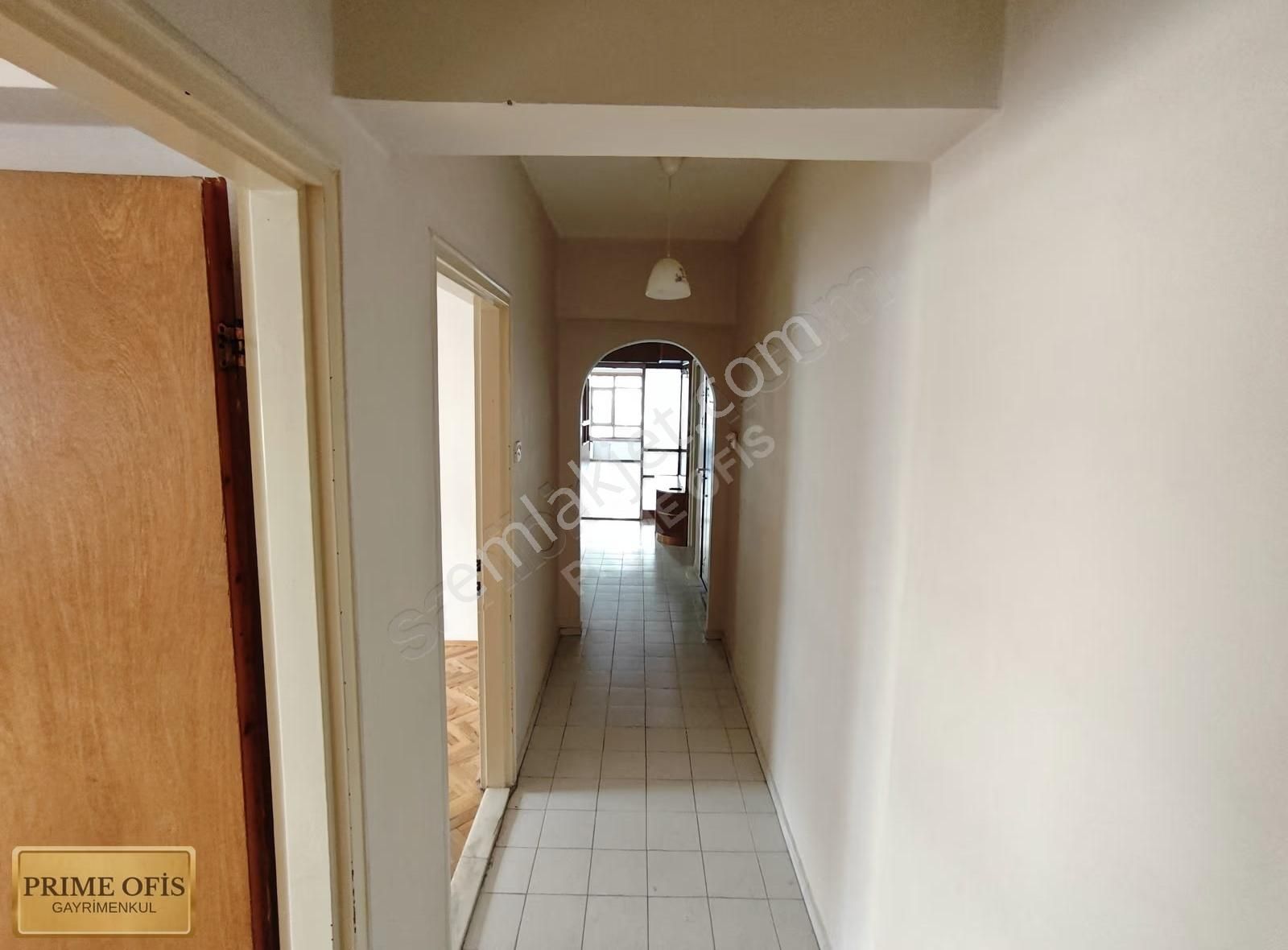 İncirli Kara Elmas Caddesinde Manzaralı Geniş Satılık 3+1 Daire - Görsel 15