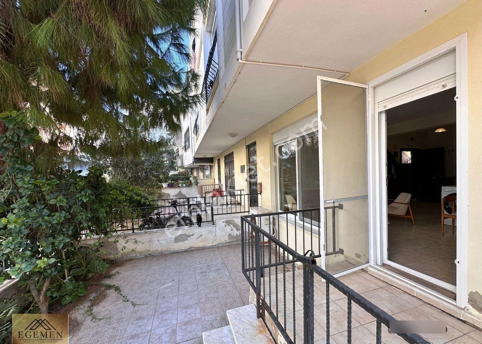 Kuşadası Marina Mevki'inde Satılık 2+1 Bahçe Katı Daire - Görsel 13