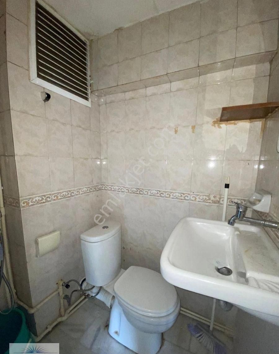 Eti'den Ortaköy'de Sahile Paralel, Köşe Konumlu Geniş 1+1 80m2 Kombili, Çok Aydınlık 2.kat Daire - Görsel 24