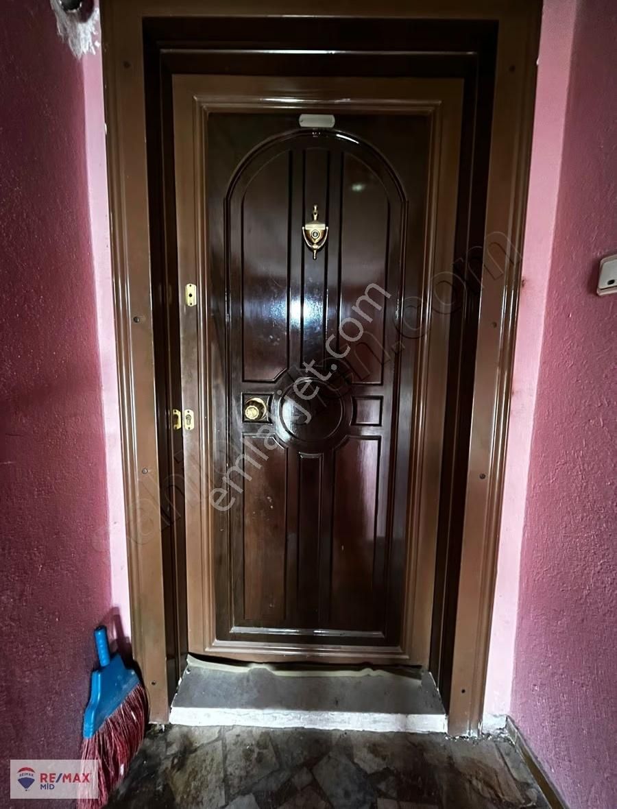 Remax Mid Çarşı Yakını Eşyalı Teraslı 1+1 Kiralık Daire - Görsel 2