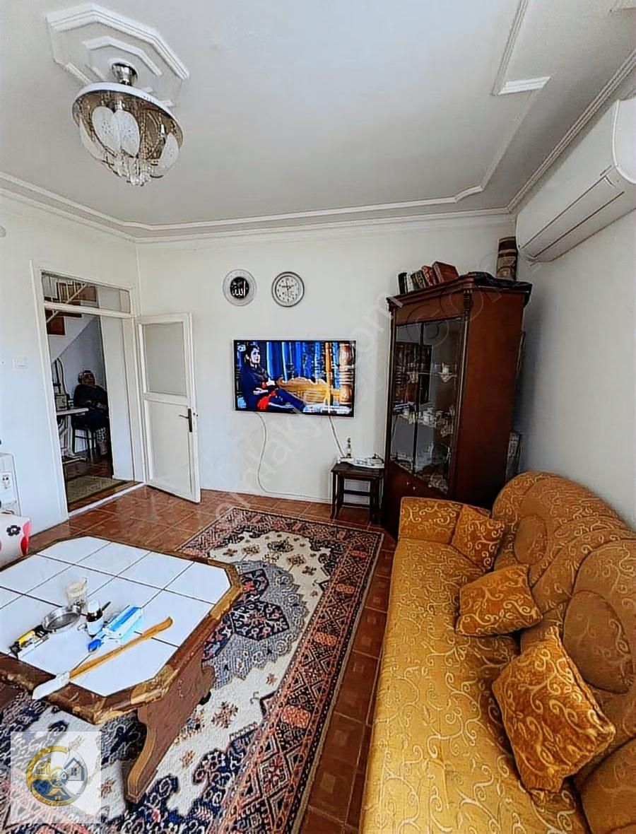 Konak Gürçeşme Ana Cad.yakın, Bahçeli İki Katlı Müstakil Bina - Görsel 6