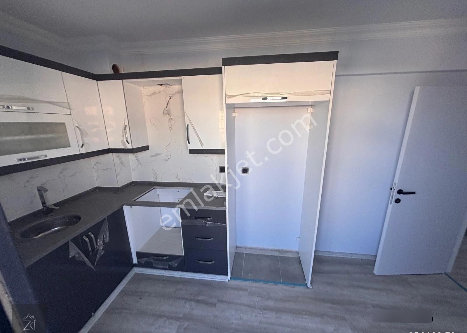 Karabağlar Reis Mahallesinde 3+1 Teraslı Ara Kat Satılık Sıfır Daire - Görsel 6