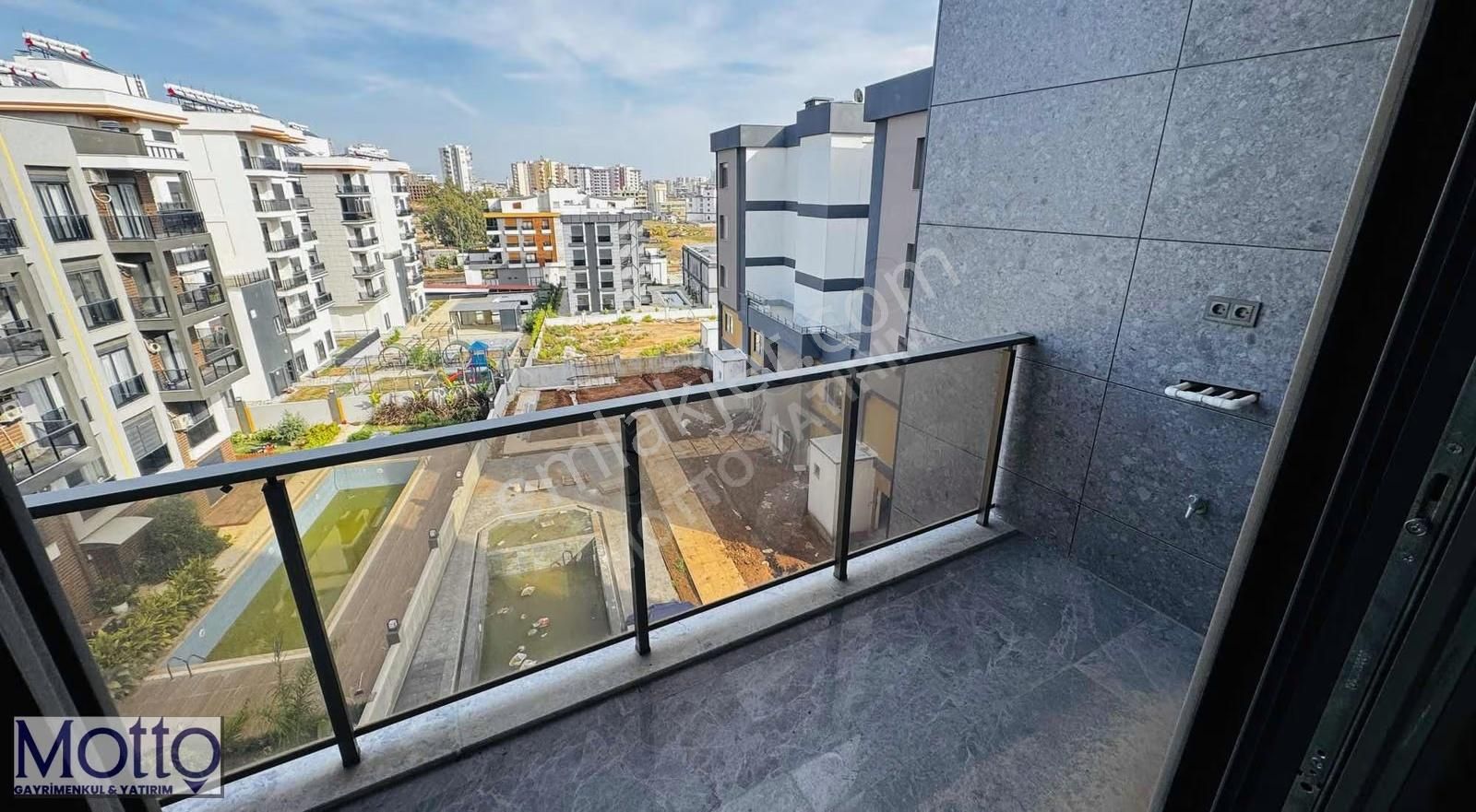 Altıntaş Saraç Sitesi Cadde Üzeri Kiralık Lüks 1+1 - Görsel 14