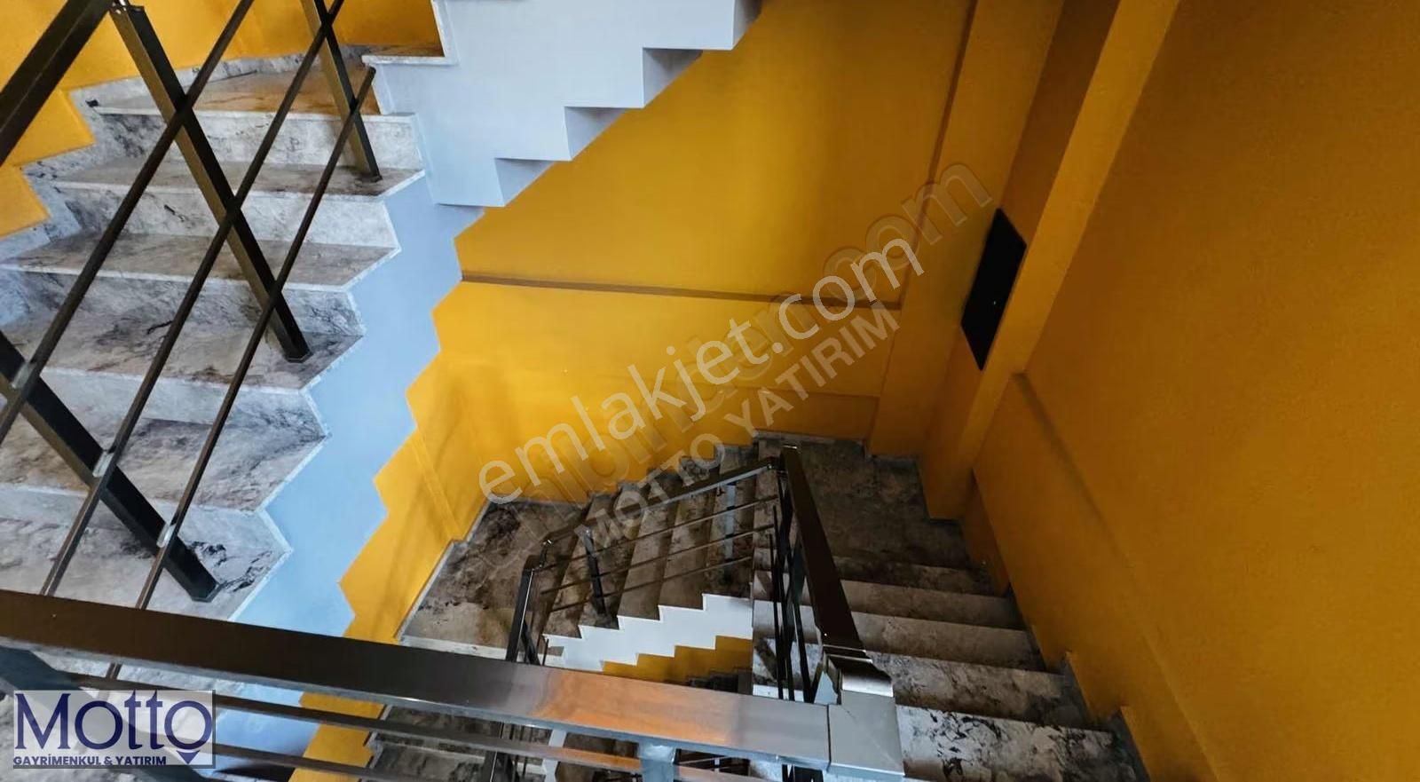 Altıntaş Saraç Sitesi Cadde Üzeri Kiralık Lüks 1+1 - Görsel 3