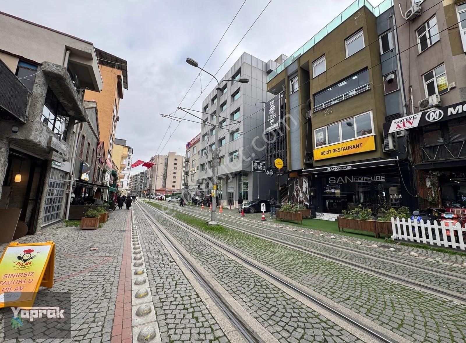 İzmit Merkezde Çift Cepheli Satılık Dükkan - Görsel 7