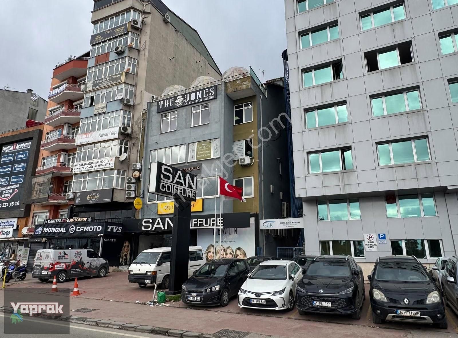 İzmit Merkezde Çift Cepheli Satılık Dükkan - Görsel 10